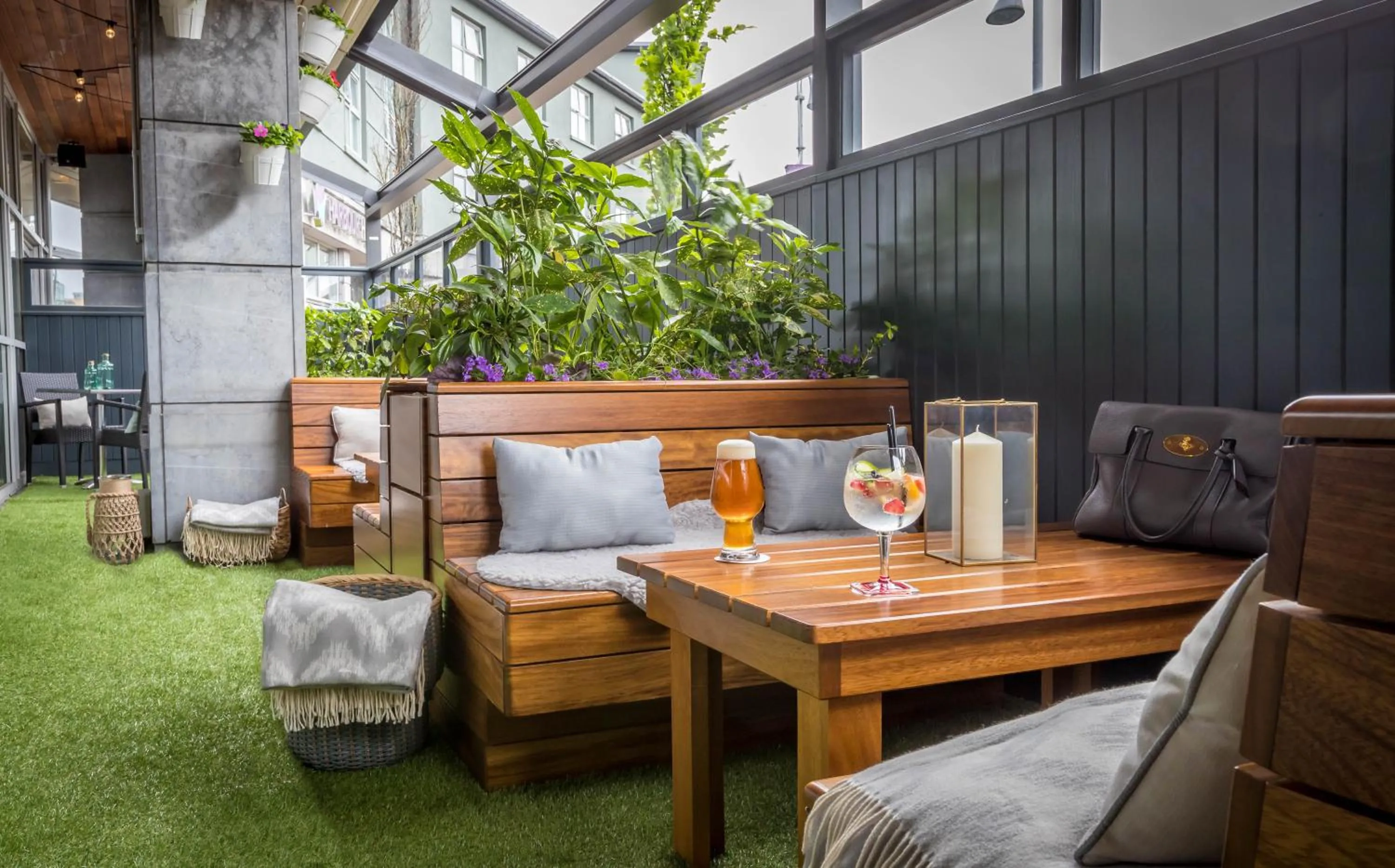 Patio in Harbour Hotel