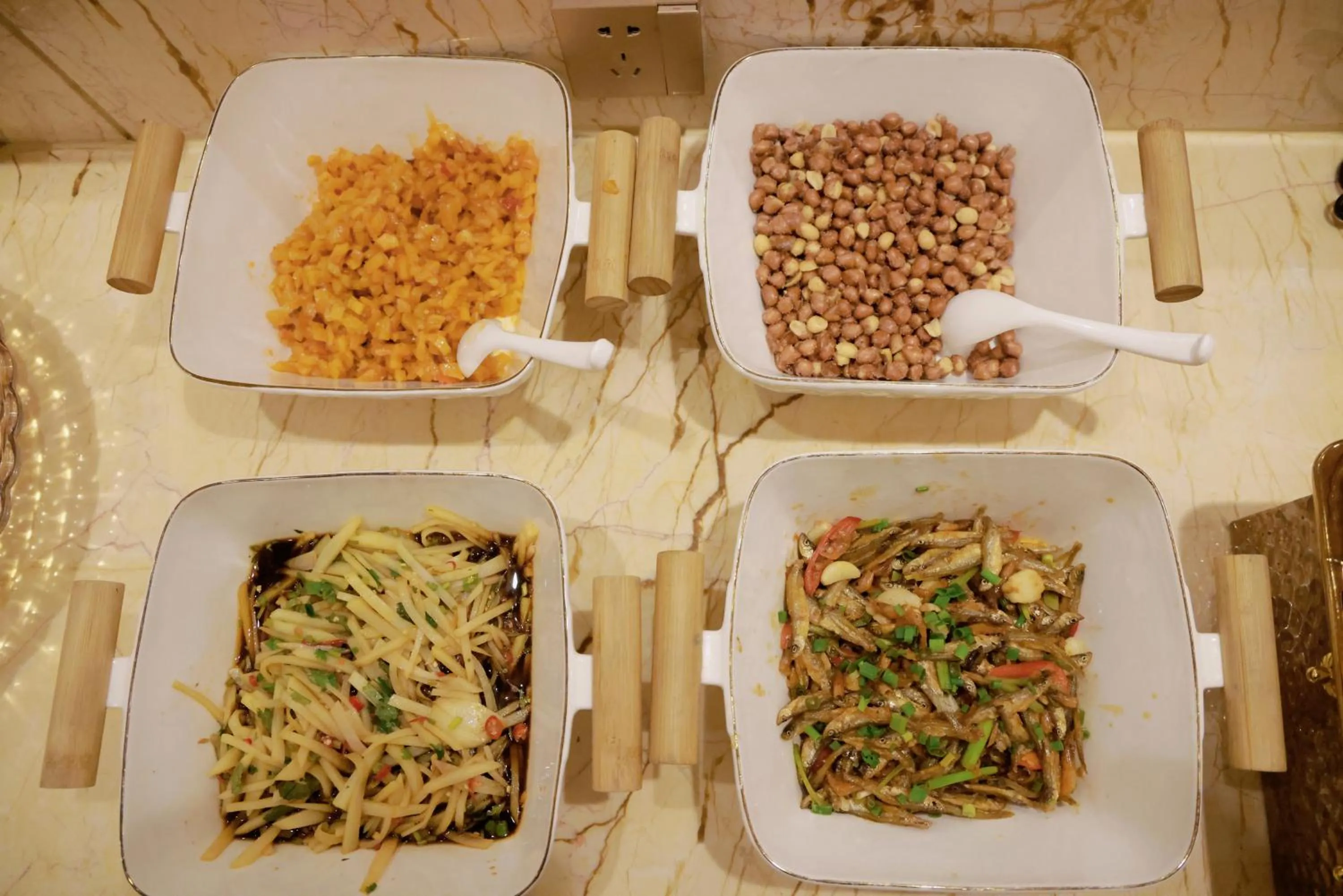 Restaurant/places to eat in Vienna International Hotel Jieyang Yangmei Jade hotel