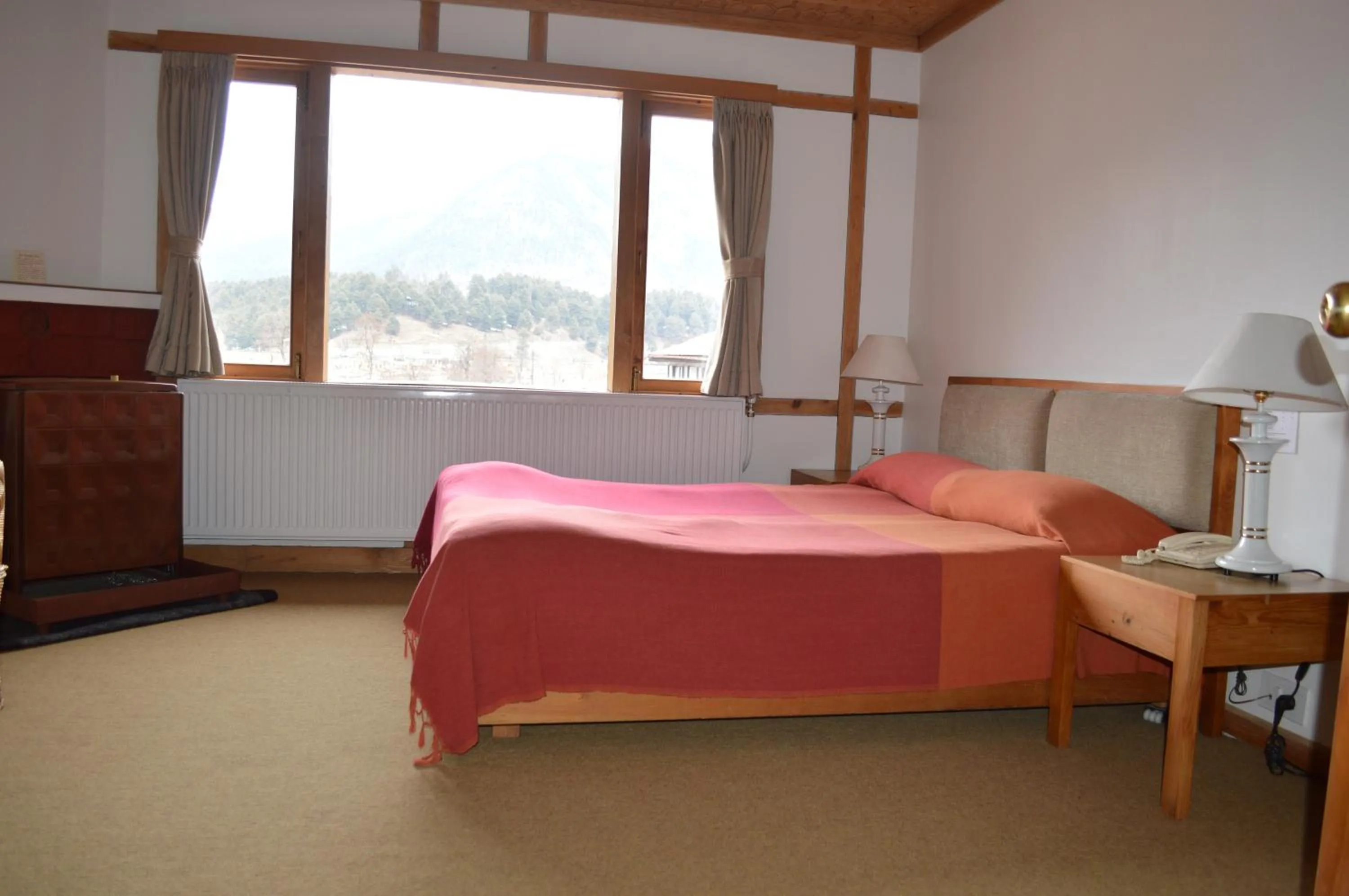 River view, Bed in Pahalgam Hotel Riverside Luxury