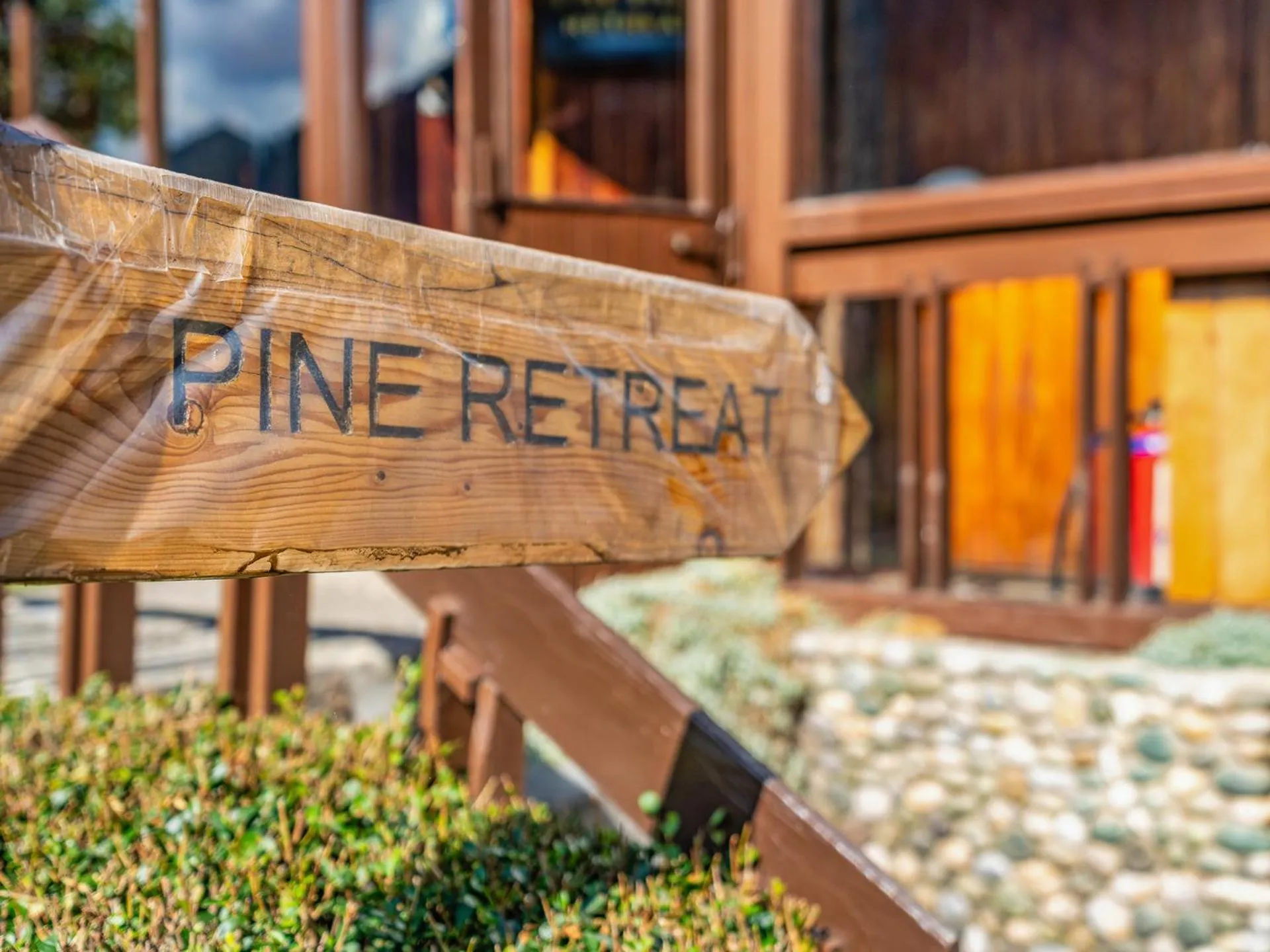 Restaurant/places to eat in Pahalgam Hotel Riverside Luxury