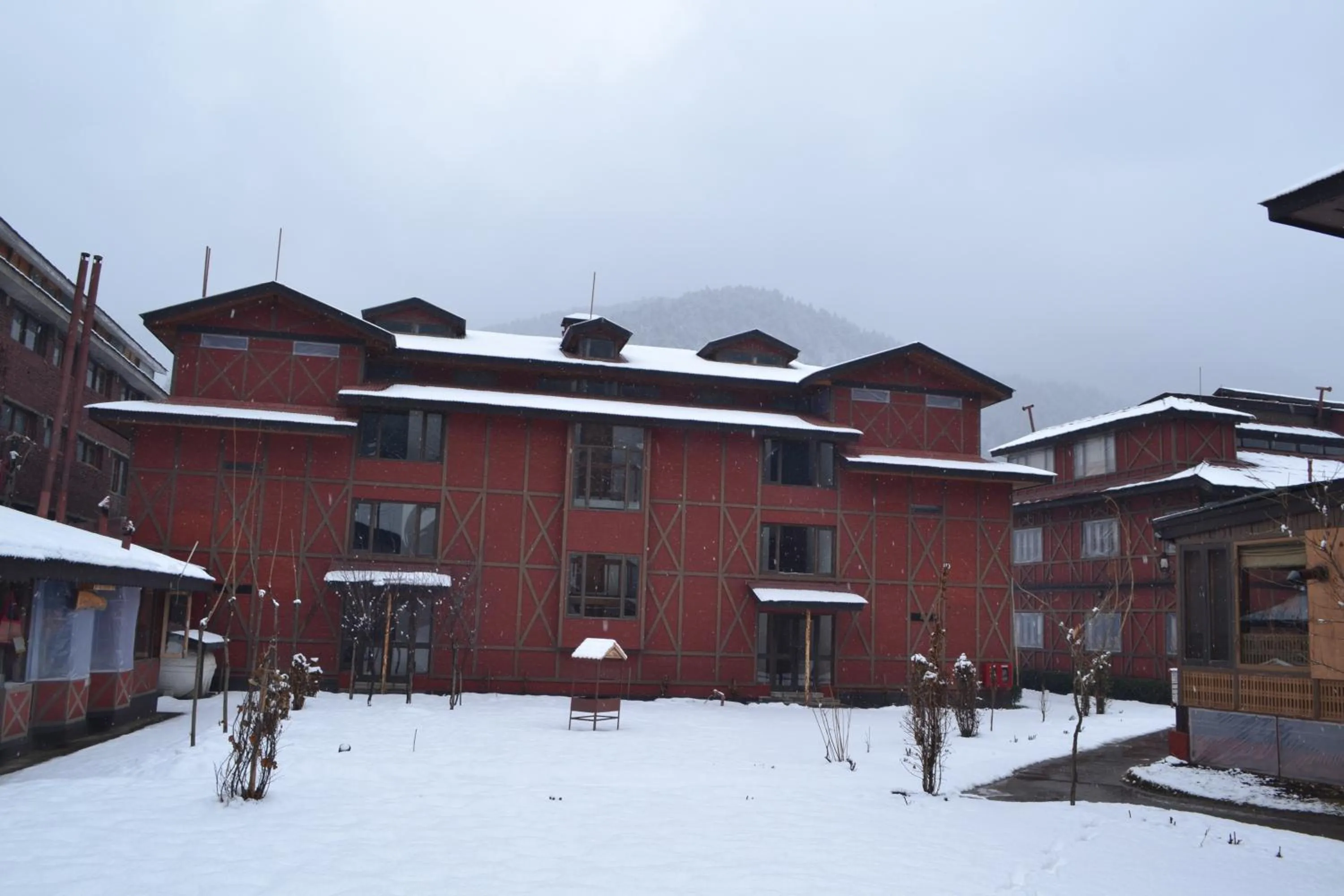 Property building in Pahalgam Hotel Riverside Luxury