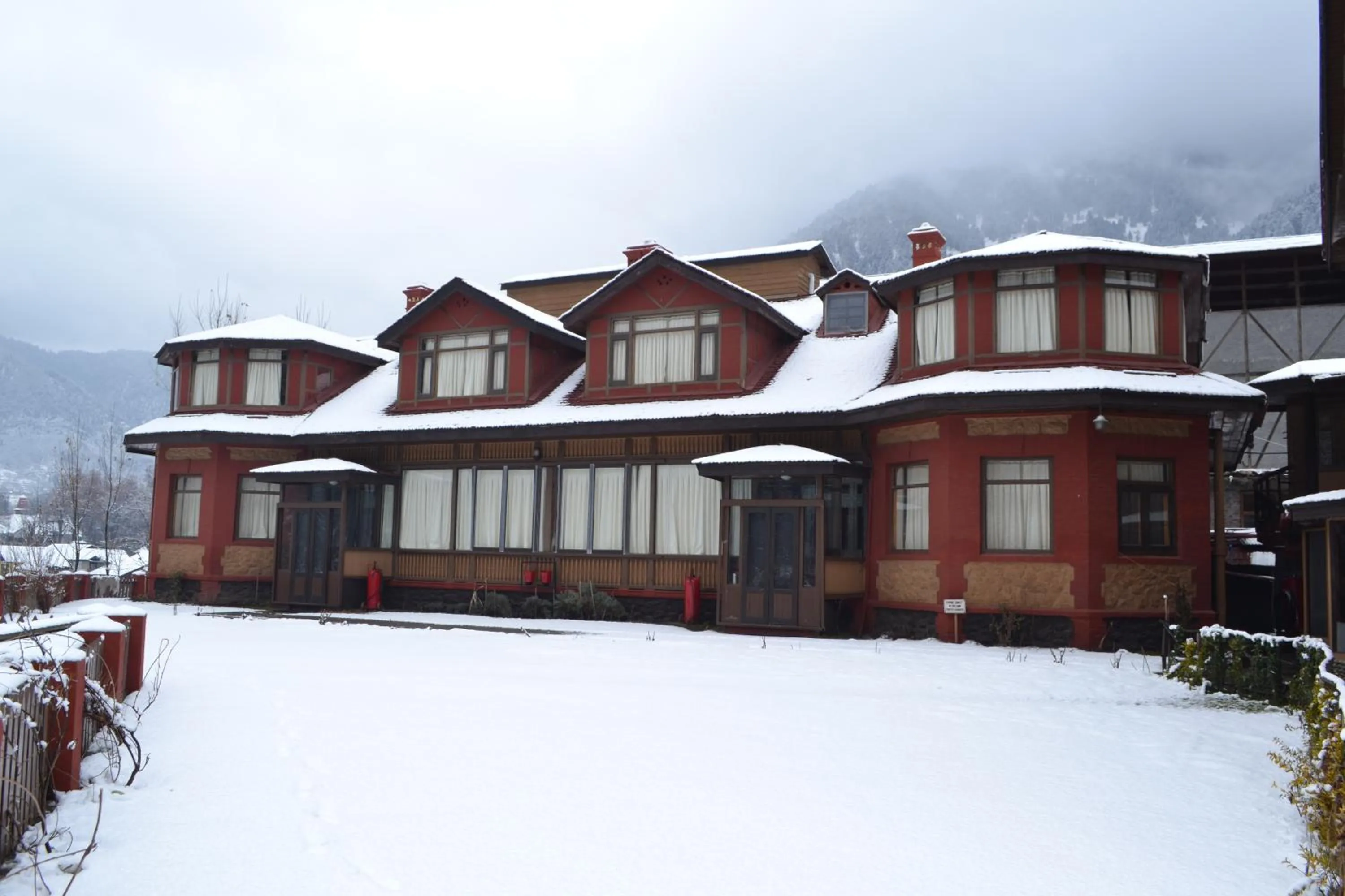 Property building in Pahalgam Hotel Riverside Luxury