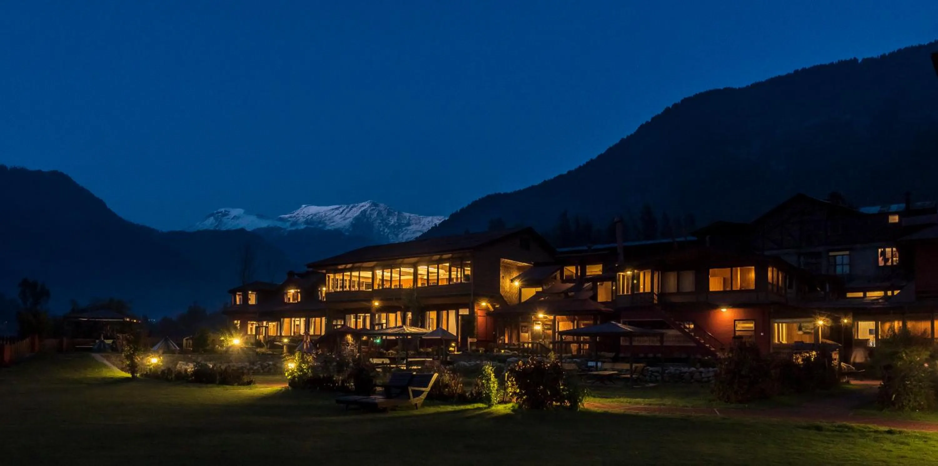 Property building in Pahalgam Hotel Riverside Luxury