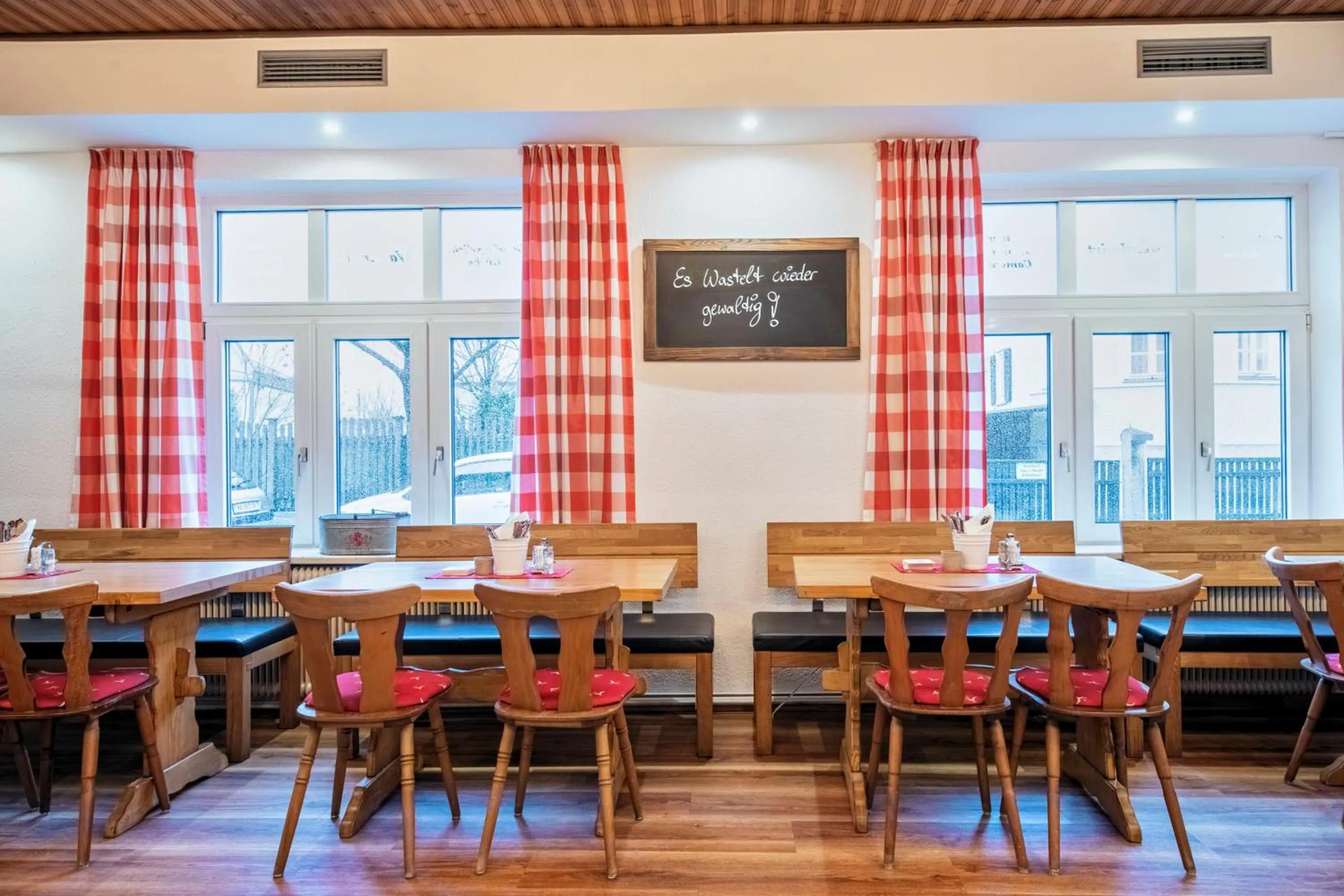 Restaurant/places to eat in Gasthof Wastlwirt