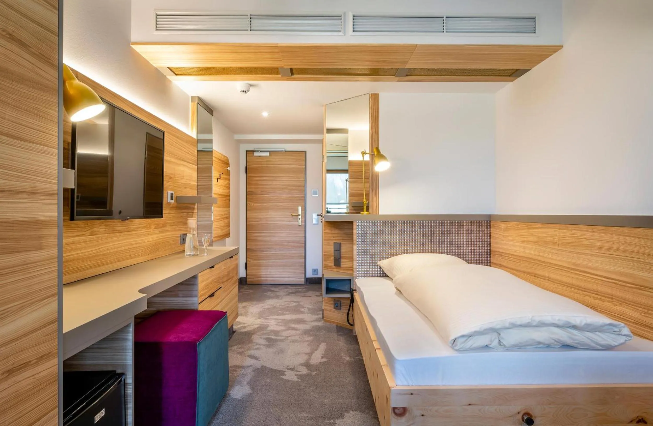 Photo of the whole room, Bed in Hotel FrechDachs