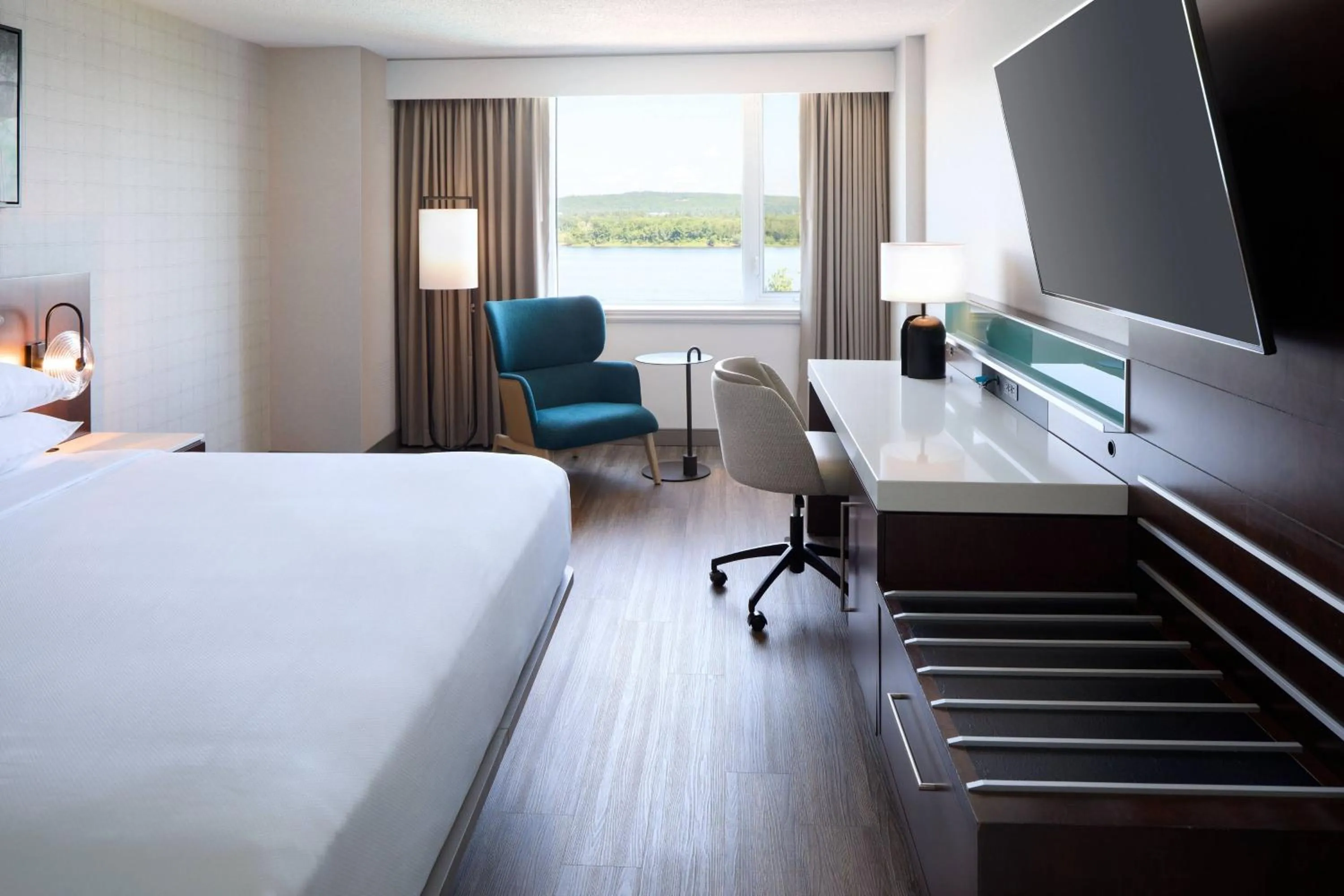 Photo of the whole room, Bed in Delta Hotels by Marriott Fredericton