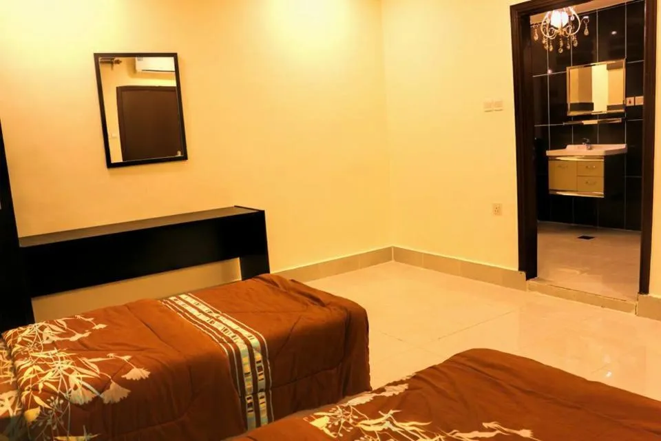 Bedroom, Bed in Al Riyati Hotel Apartments