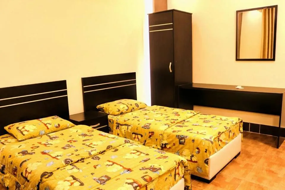 Bedroom, Bed in Al Riyati Hotel Apartments