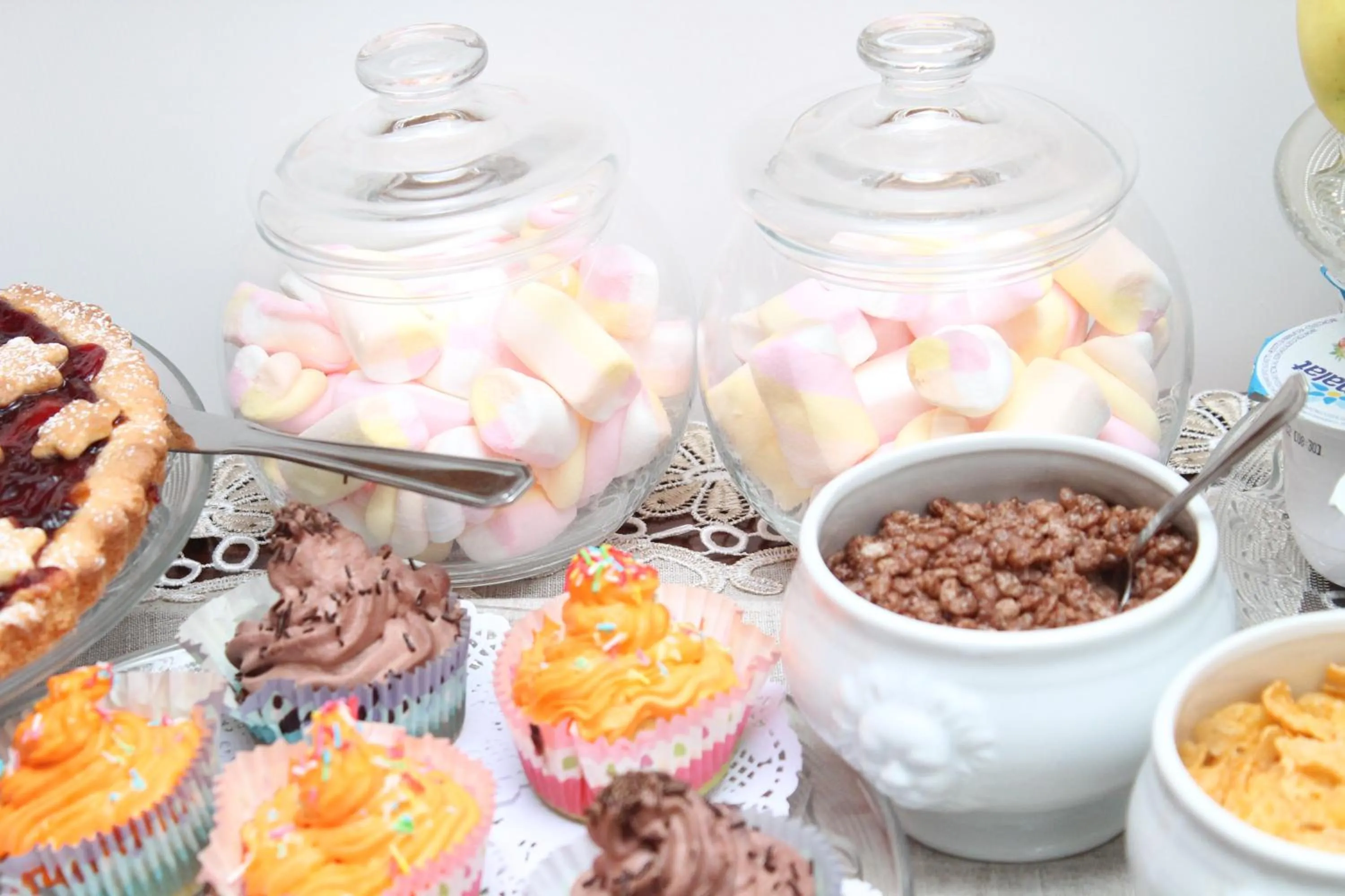 Food and drinks in DONNA LUCREZIA b&b Boutique Hotel Style - Relax & Business stay