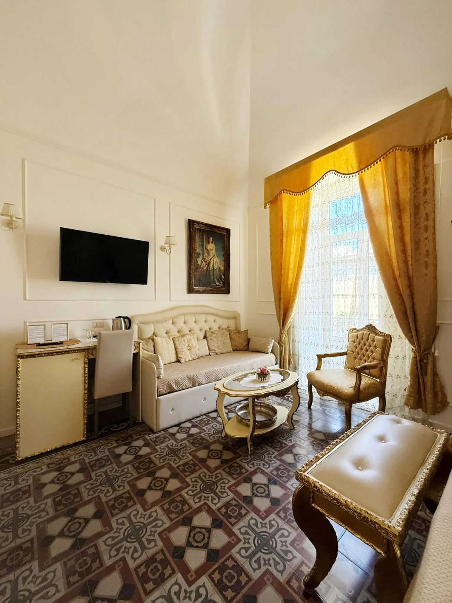 Bed in DONNA LUCREZIA b&b Boutique Hotel Style - Relax & Business stay