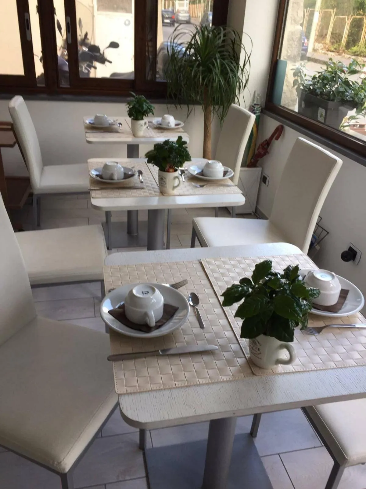 Staff in B&B Sorrento Central