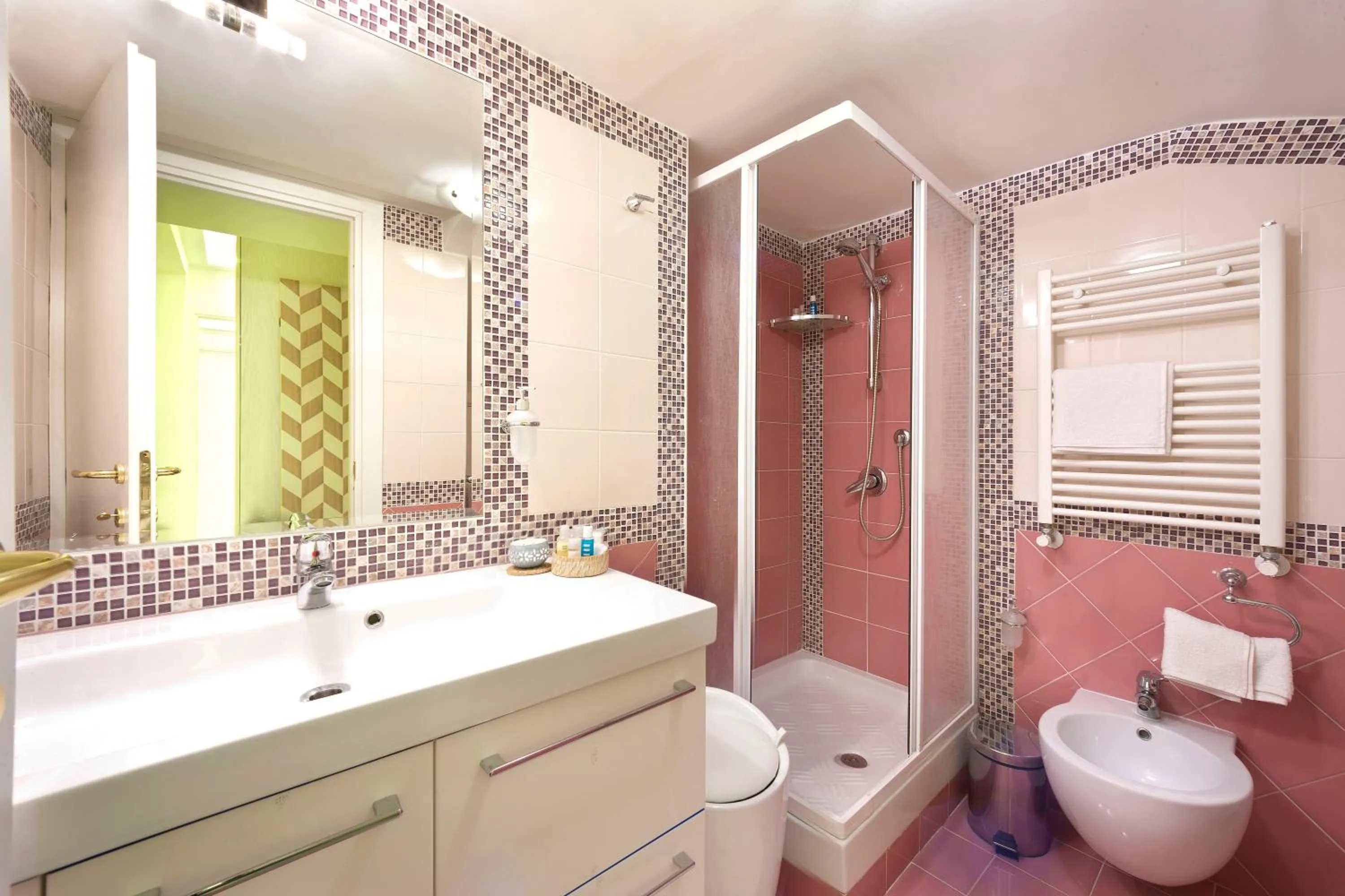 Staff in B&B Sorrento Central