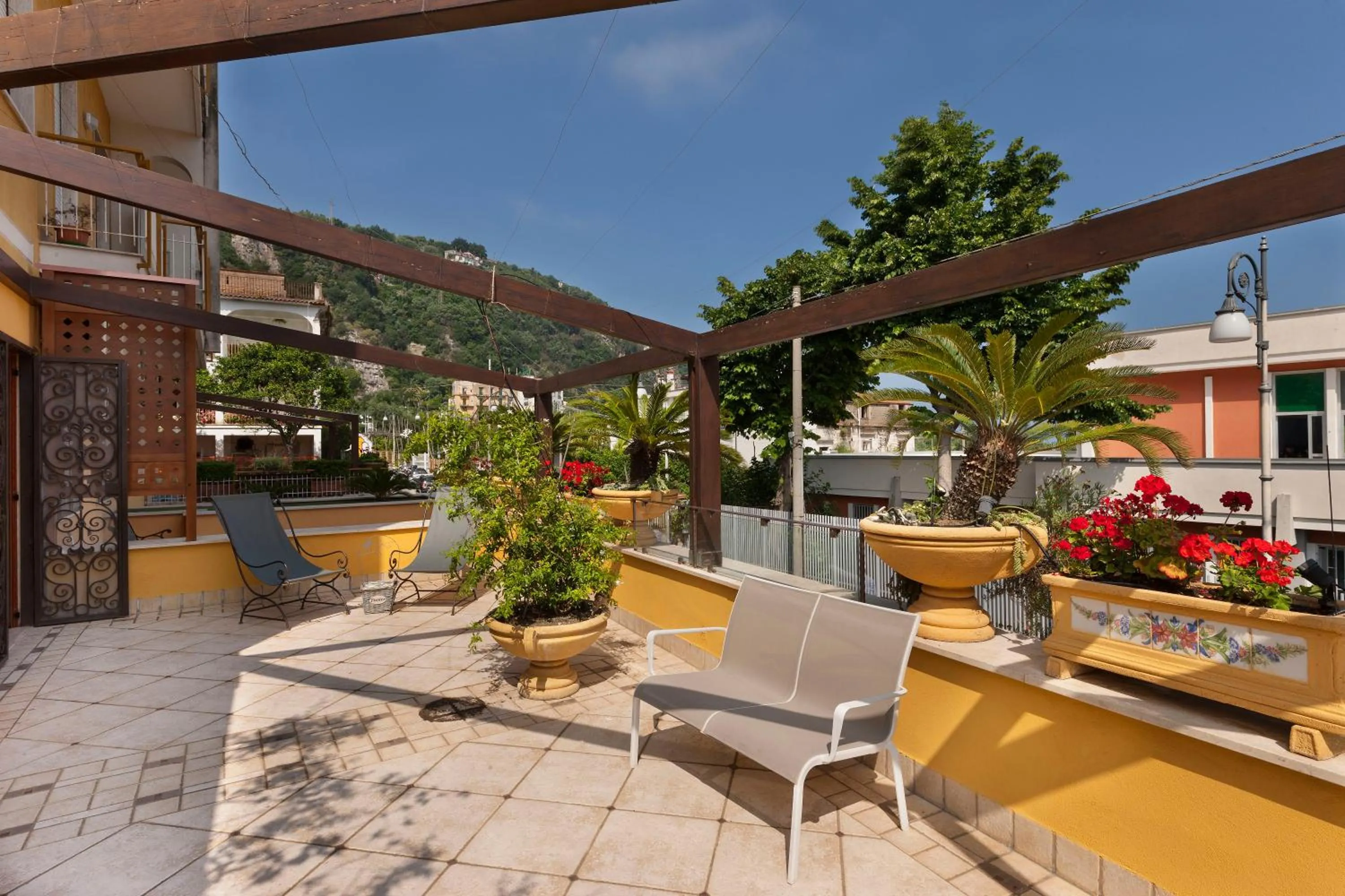 Property building in B&B Sorrento Central