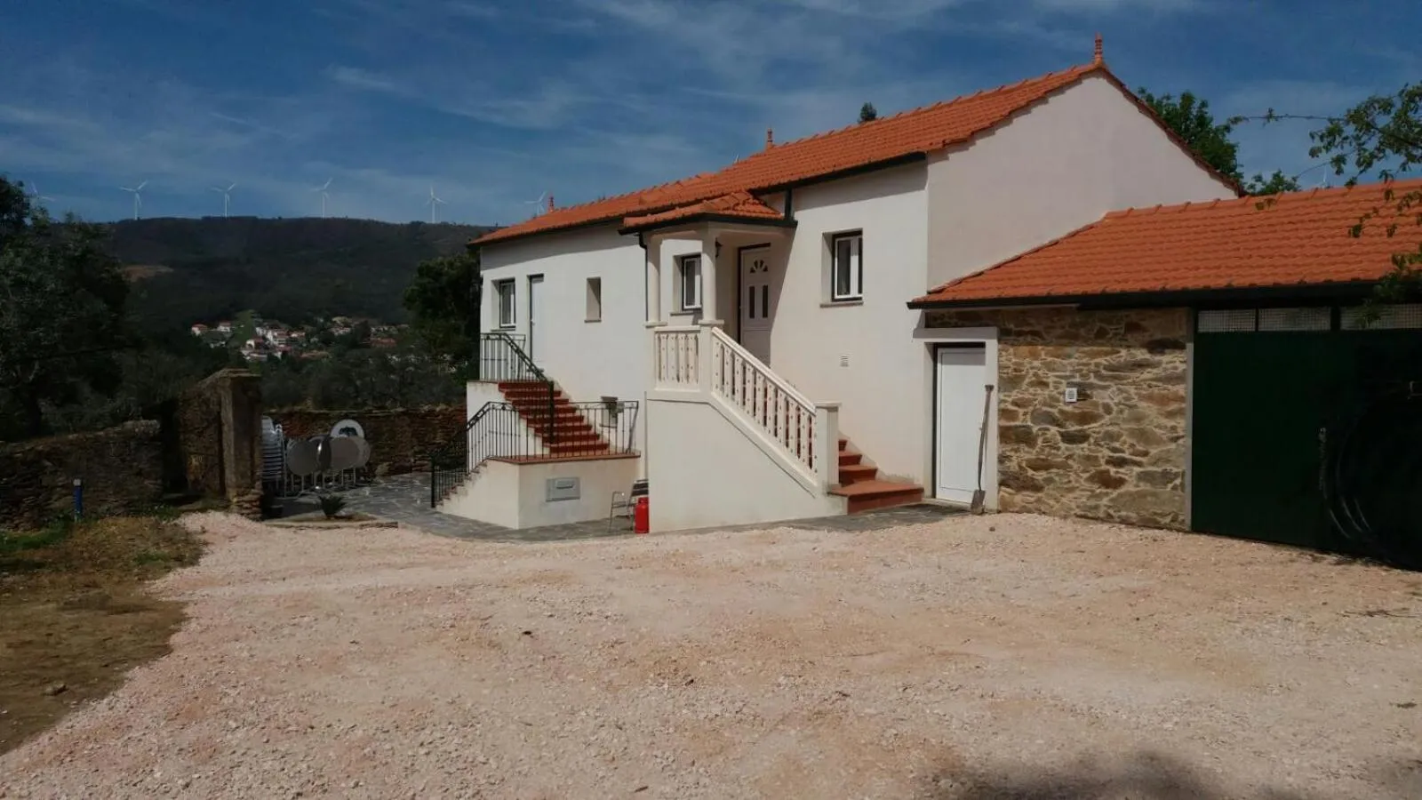 Property building in Quinta do Castanheiro