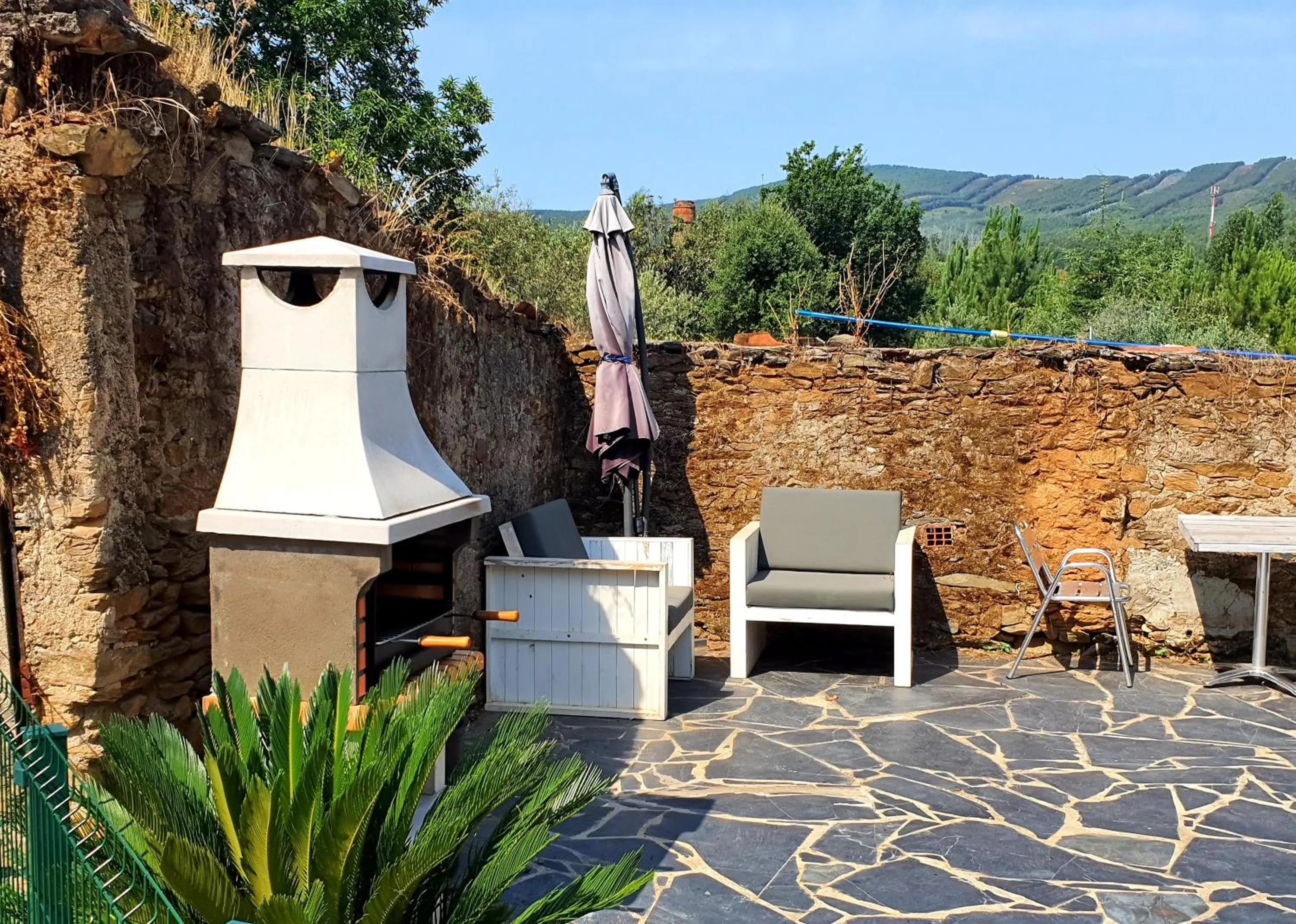 BBQ facilities in Quinta do Castanheiro