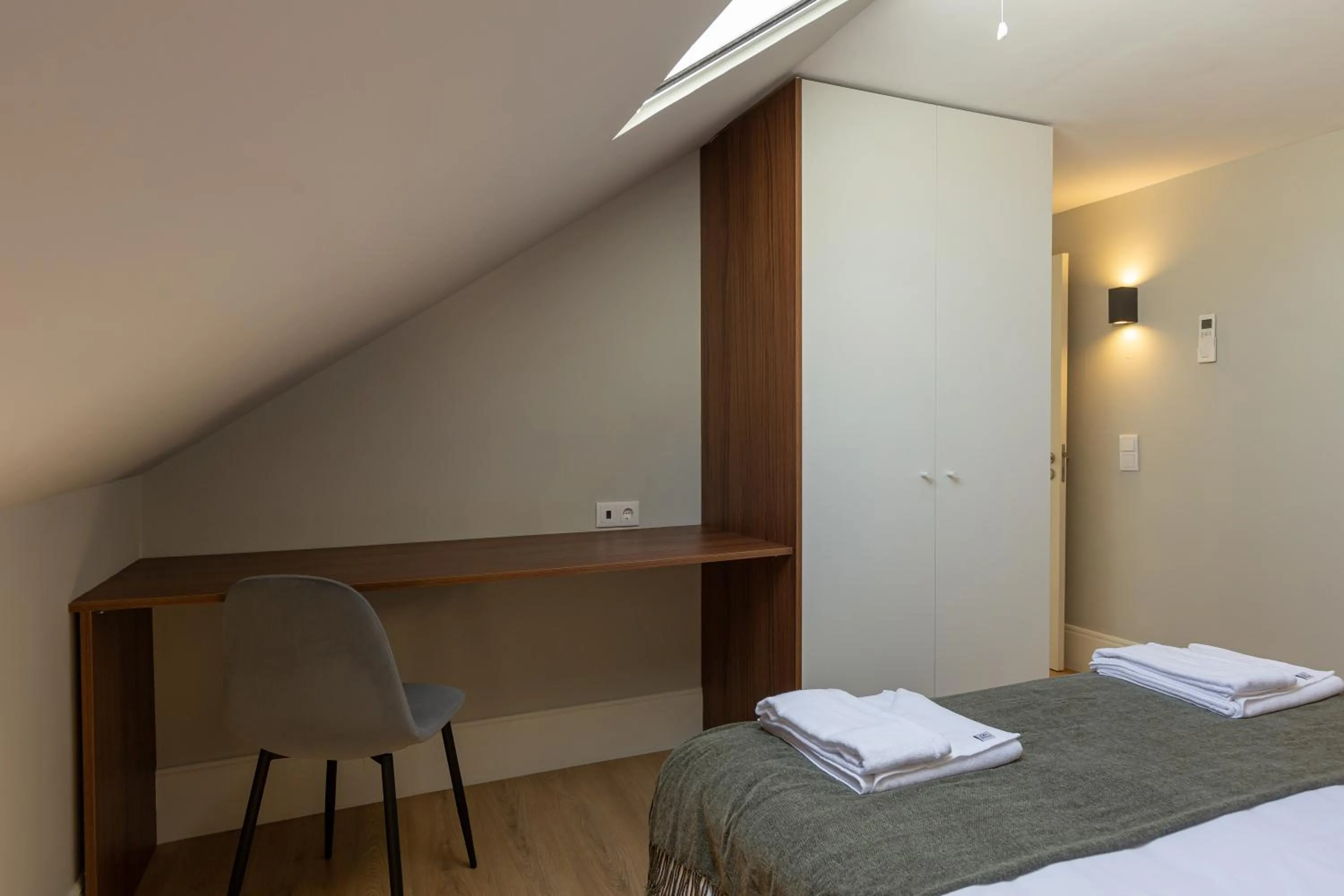 towels, Bed in ORM - Bolhao Apartments