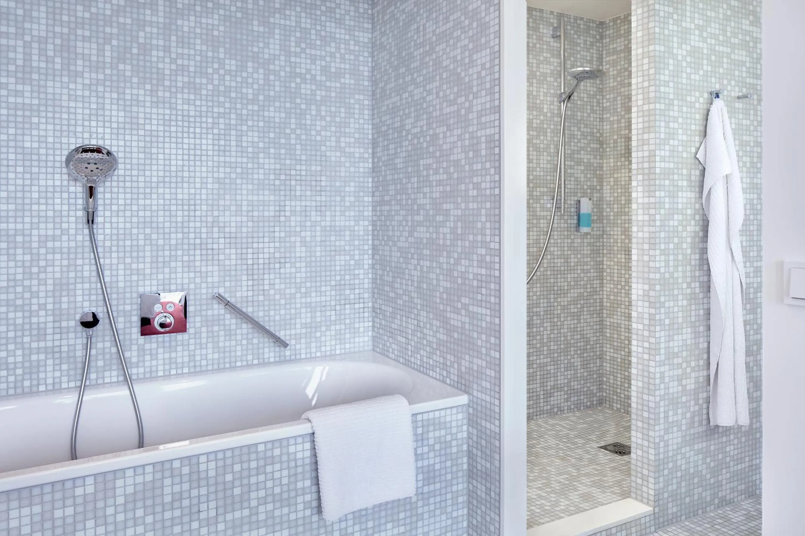 Bathroom in Empire Riverside Hotel