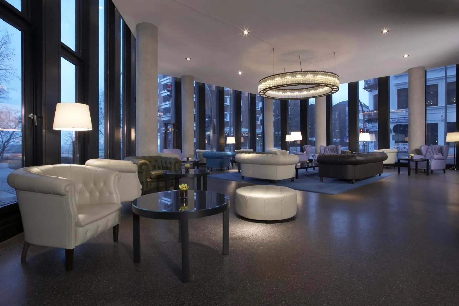 Lounge or bar in Empire Riverside Hotel