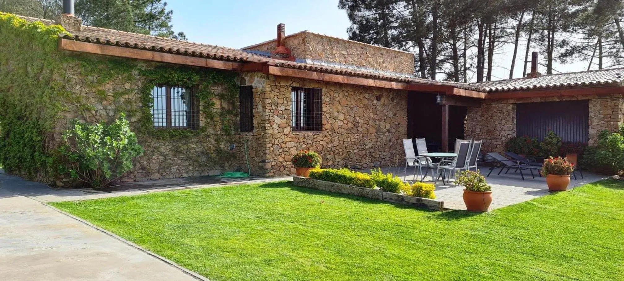 Four-Bedroom House in Casa Rural Sierra de Aguafría. Finca El Robledillo Four-Bedroom House in Casa Rural Sierra de Aguafría. Finca El Robledillo