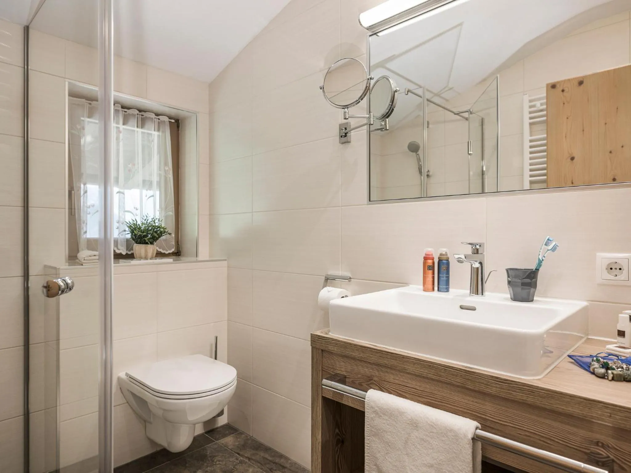 Appartementhaus Sennhüttn