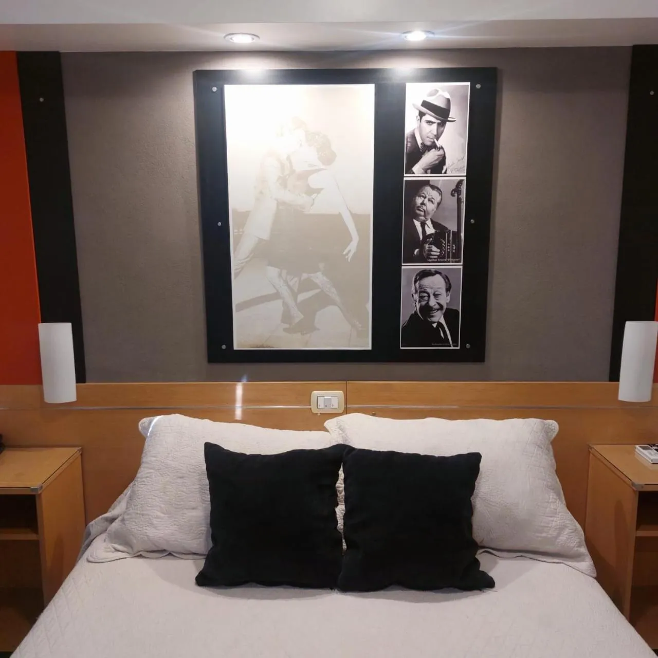 Bed in Sarmiento Palace Hotel