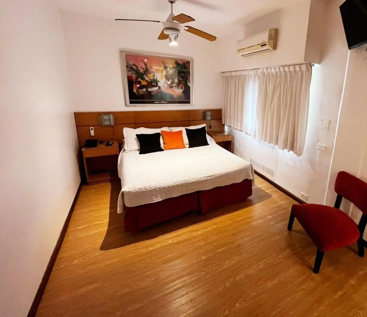 Bed in Sarmiento Palace Hotel