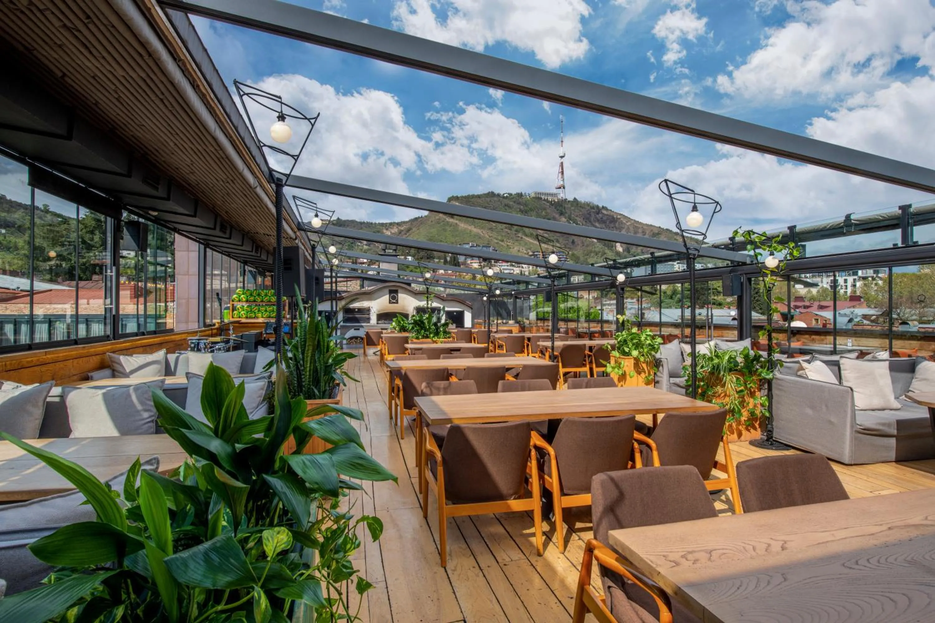 Restaurant/places to eat in IOTA Hotel Tbilisi