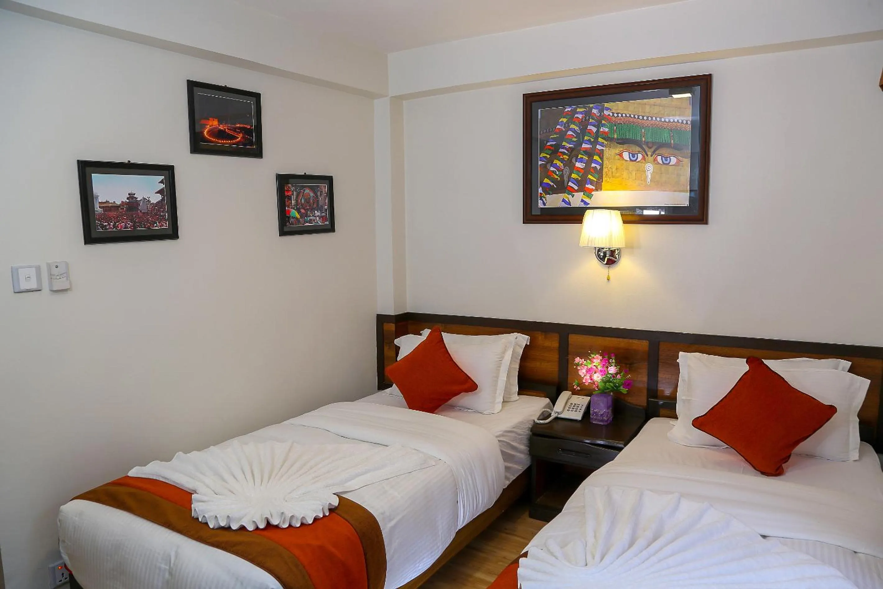 Bedroom, Bed in Hotel Himalayan Oasis