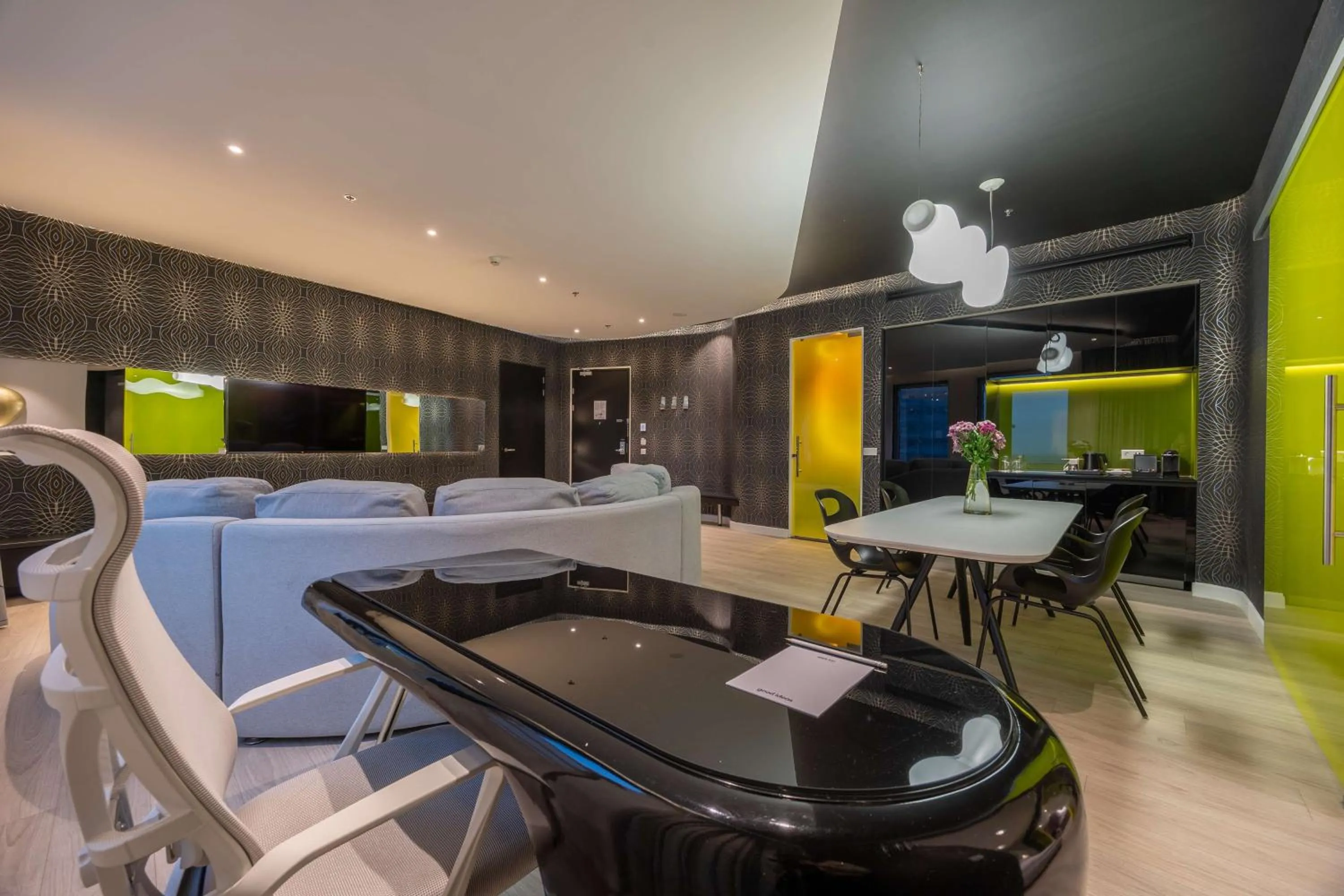 Photo of the whole room in Park Inn by Radisson Amsterdam City West