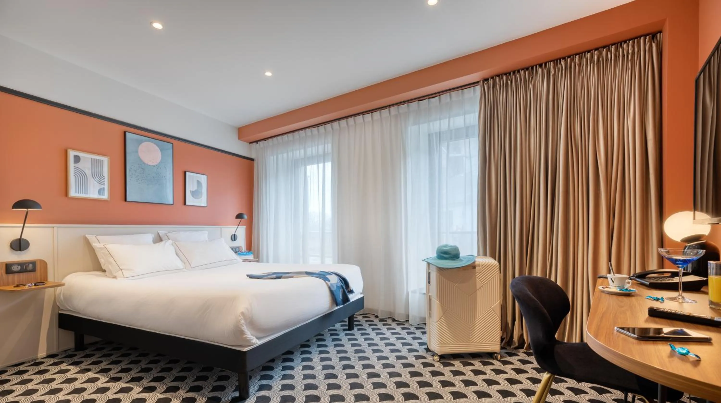 Photo of the whole room, Bed in Brit Hotel Les Voyageurs