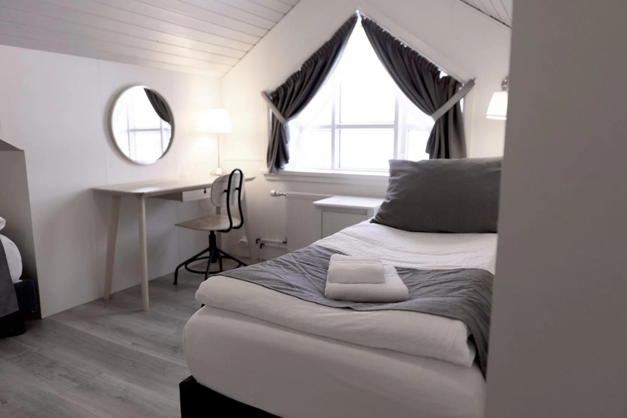 Bedroom, Bed in Miðhraun - Lava resort & Restaurant