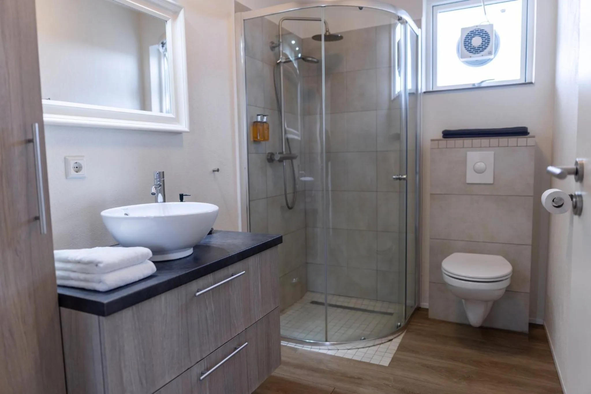 Bathroom in Miðhraun - Lava resort & Restaurant