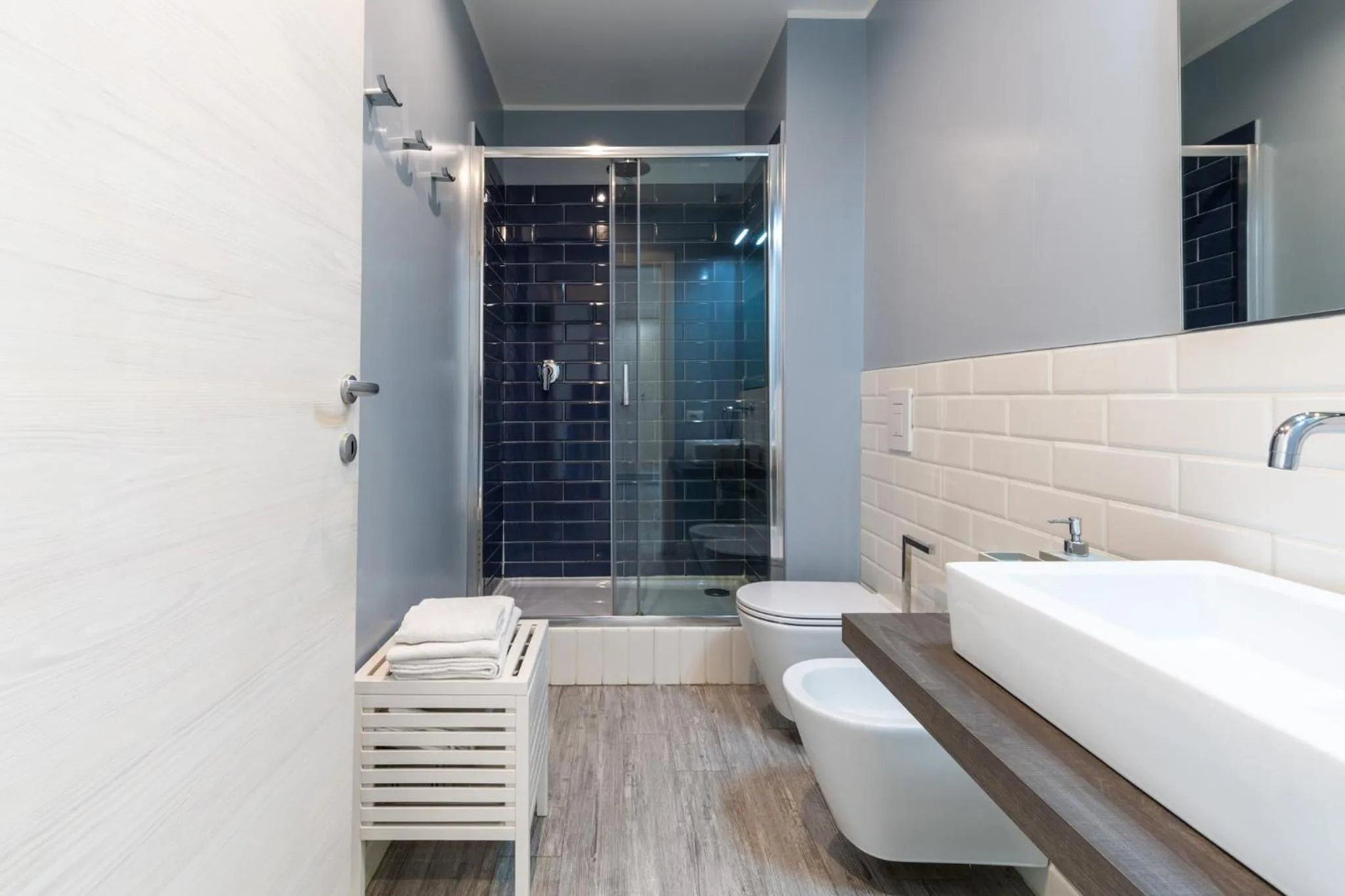 Shower in Spacebility City - self check-in