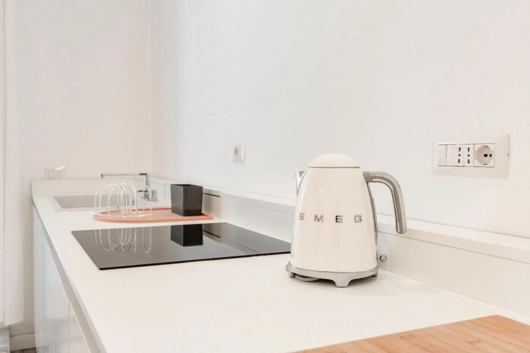 Coffee/tea facilities in Spacebility City - self check-in