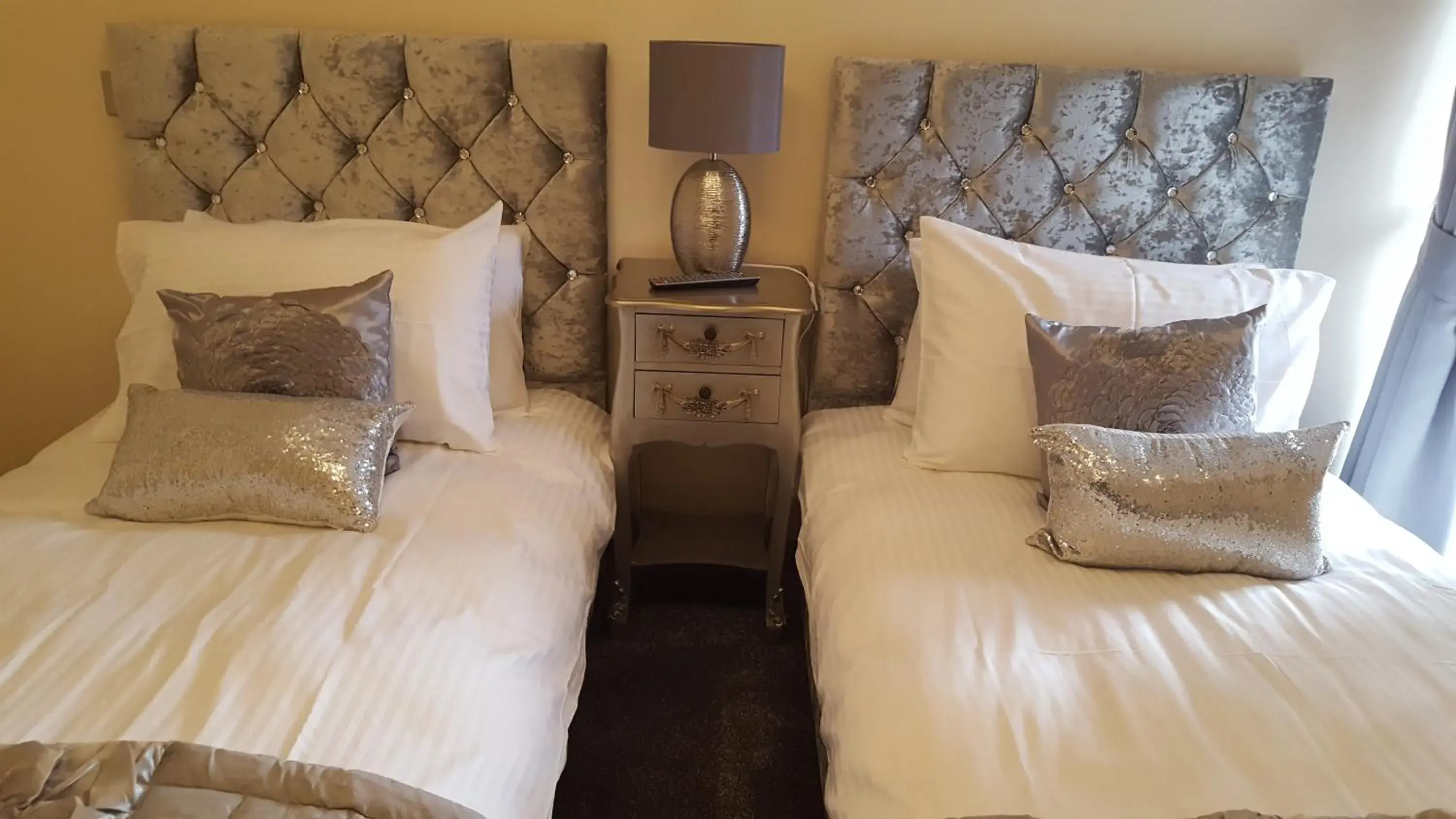 Deluxe Twin Room in Star Inn Rooms Deluxe Twin Room in Star Inn Rooms