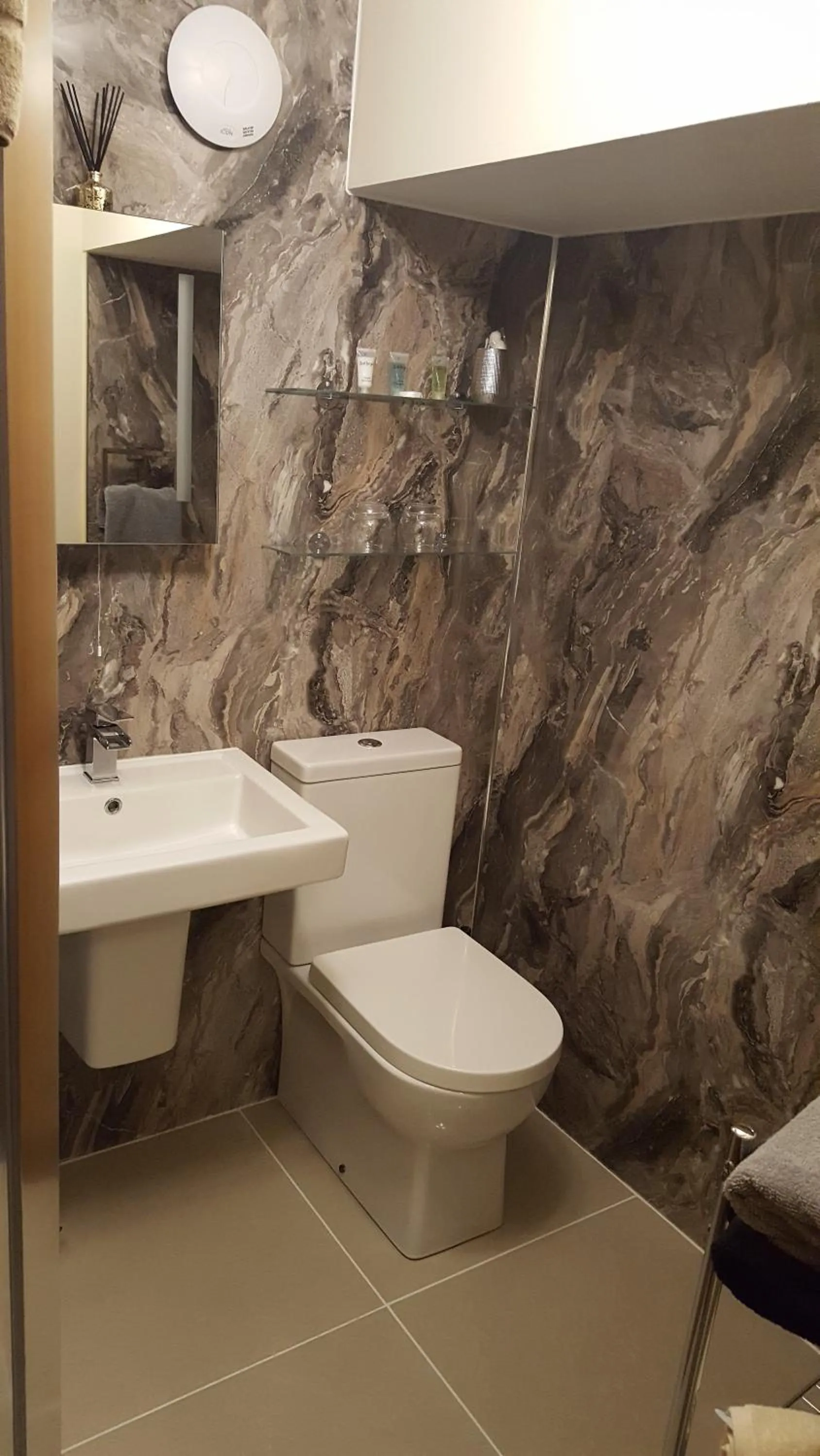 Bathroom in Star Inn Rooms