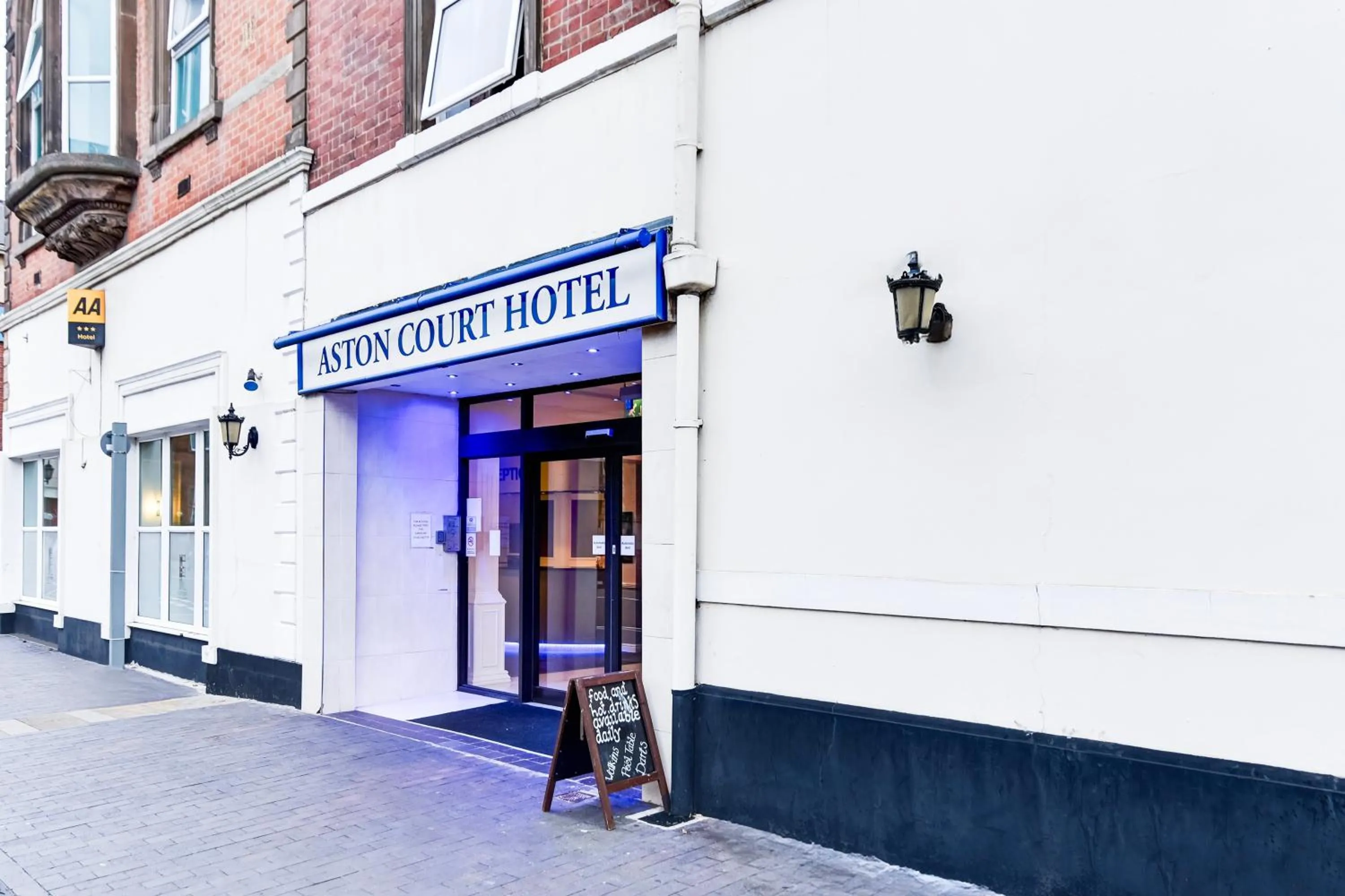 Facade/entrance in Aston Court Derby City Centre by Belvilla