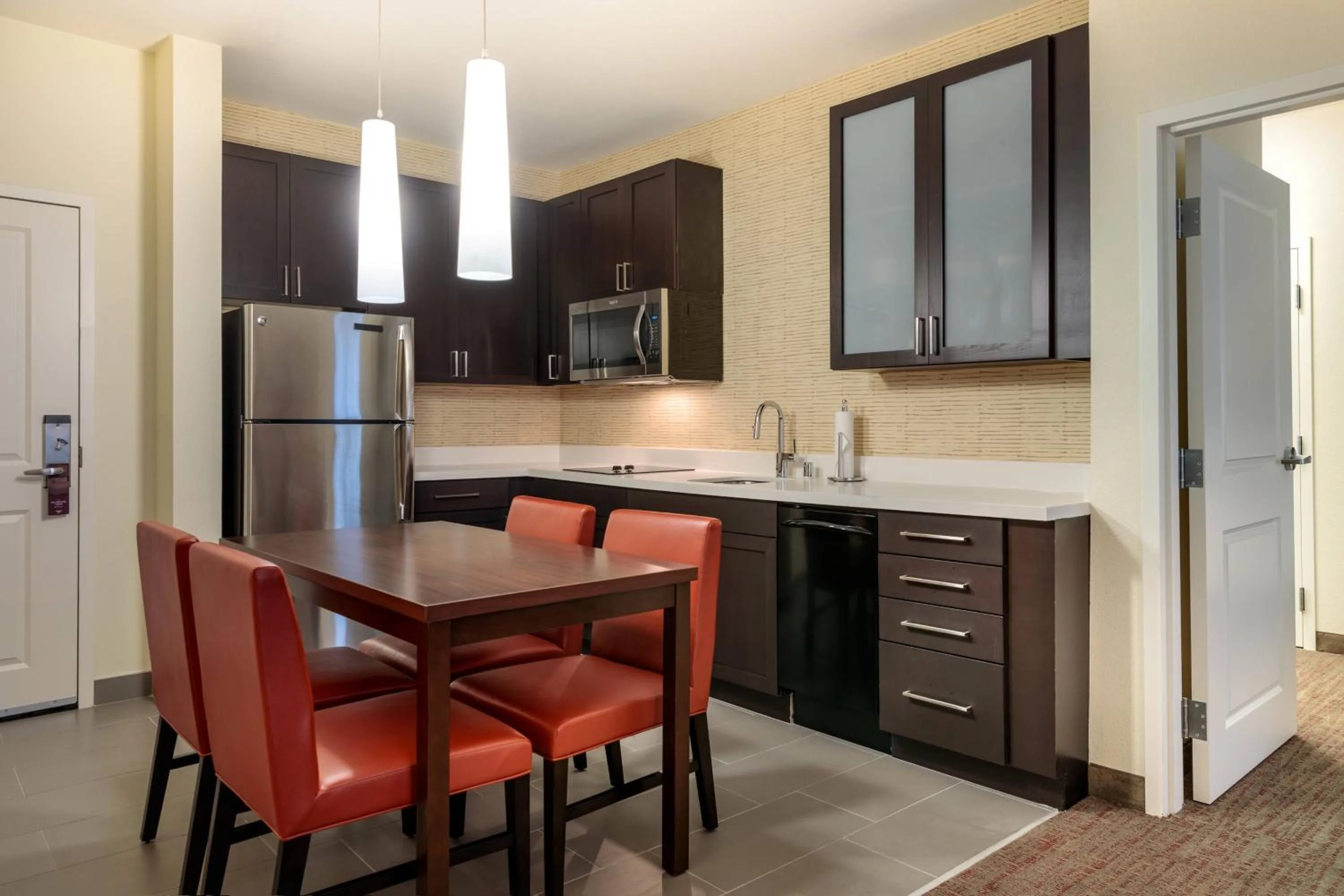 Kitchen or kitchenette in Residence Inn by Marriott Dallas Plano/Richardson at Coit Rd.