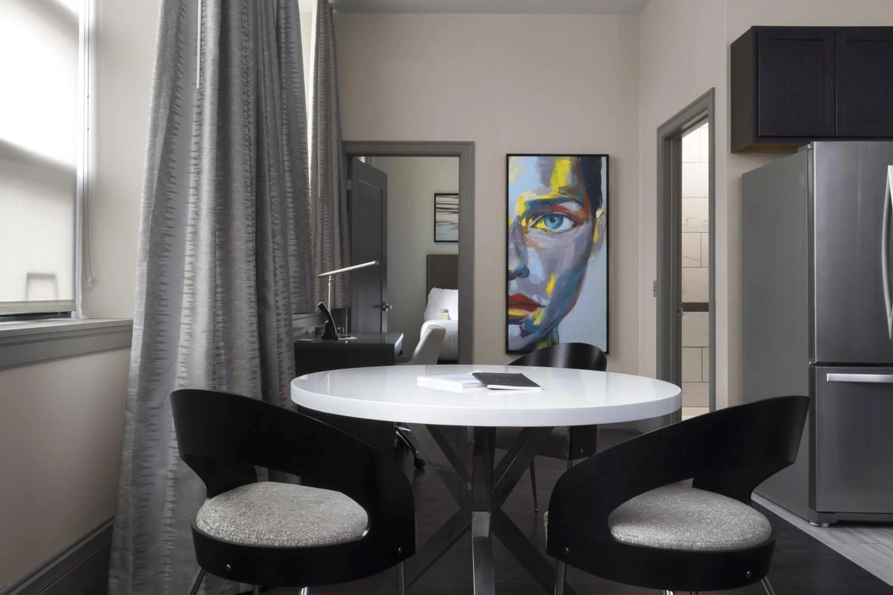 Photo of the whole room in The Current Iowa, Autograph Collection