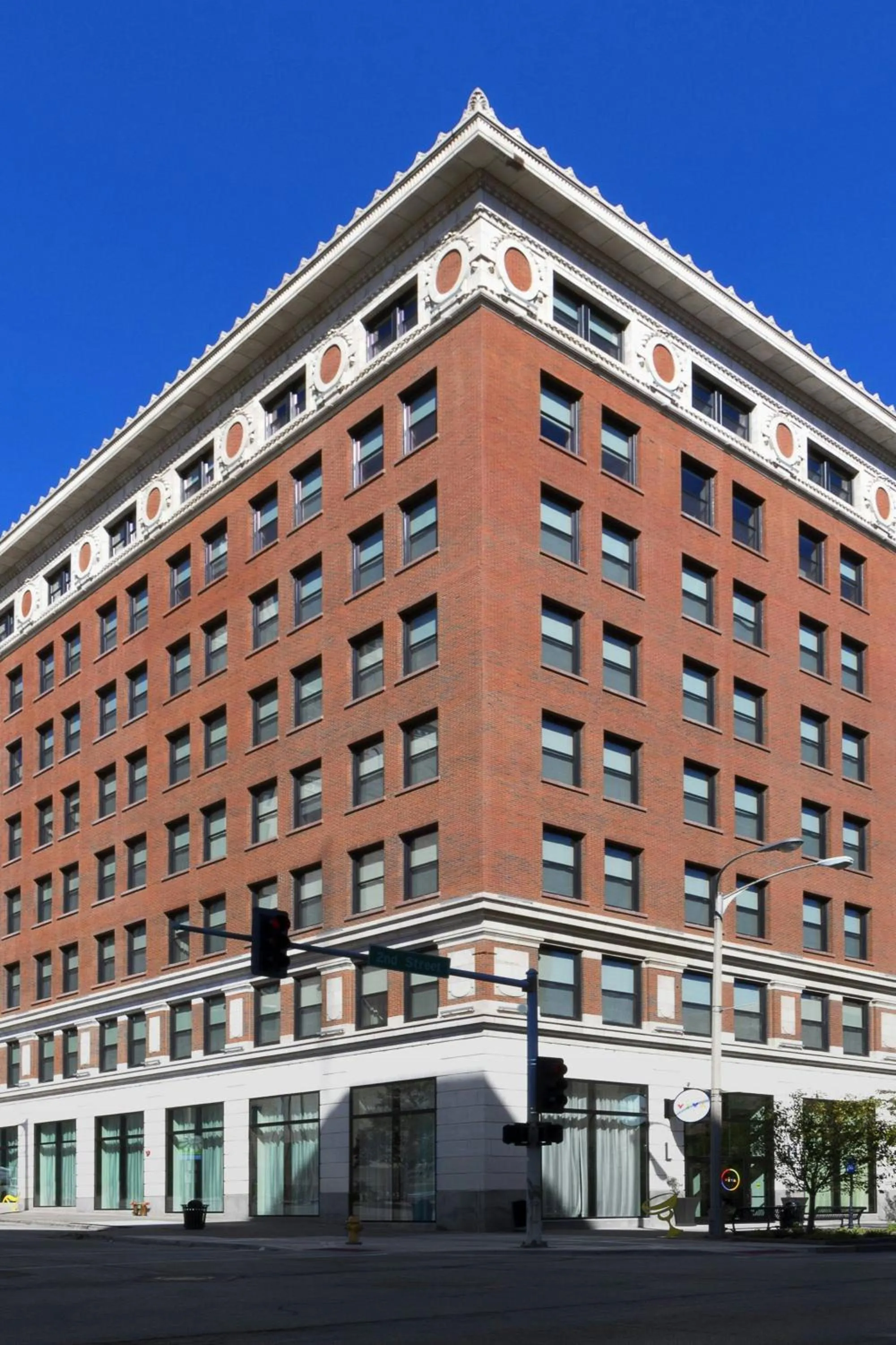Property building in The Current Iowa, Autograph Collection
