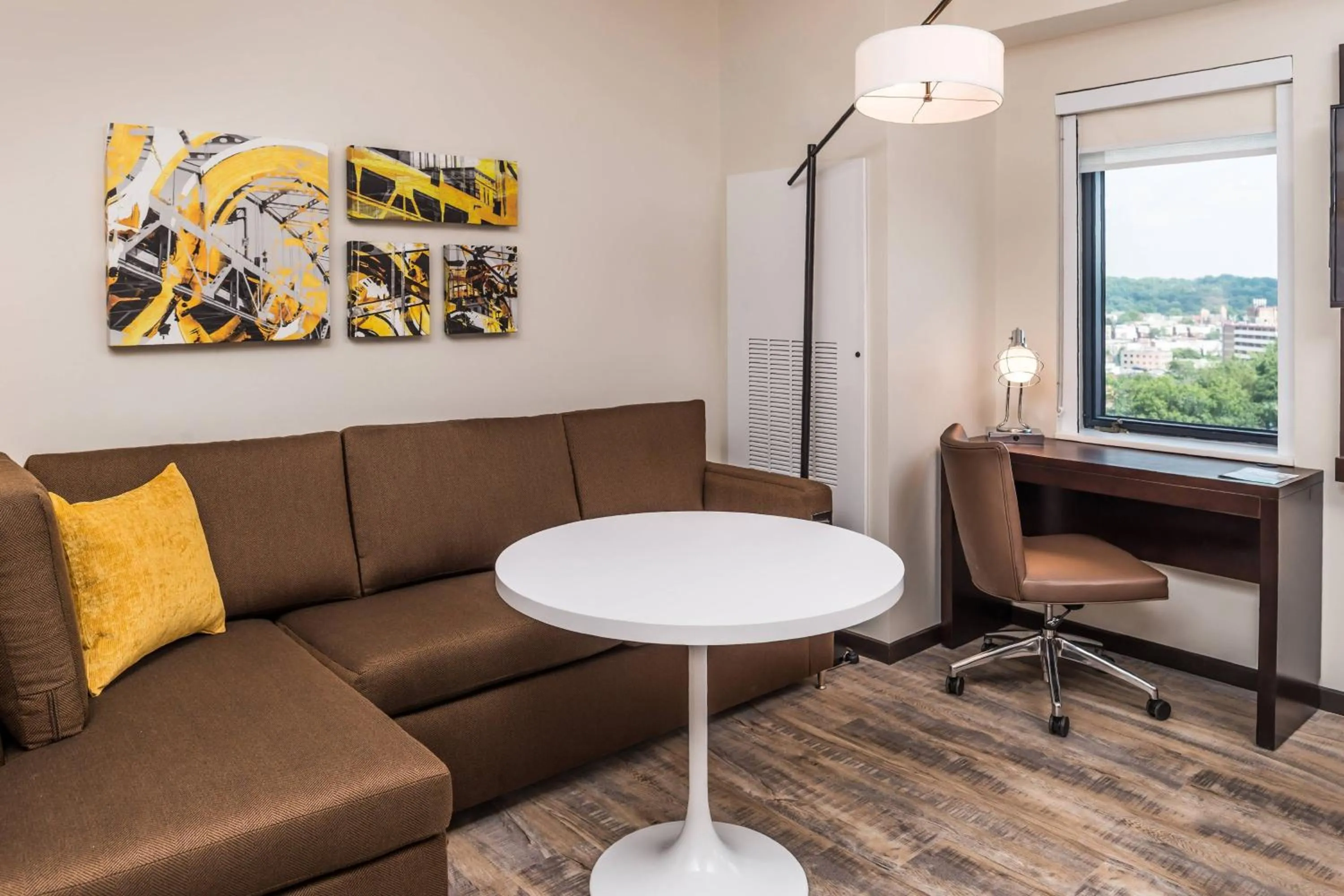 Living room in Residence Inn by Marriott Pittsburgh Oakland/University Place