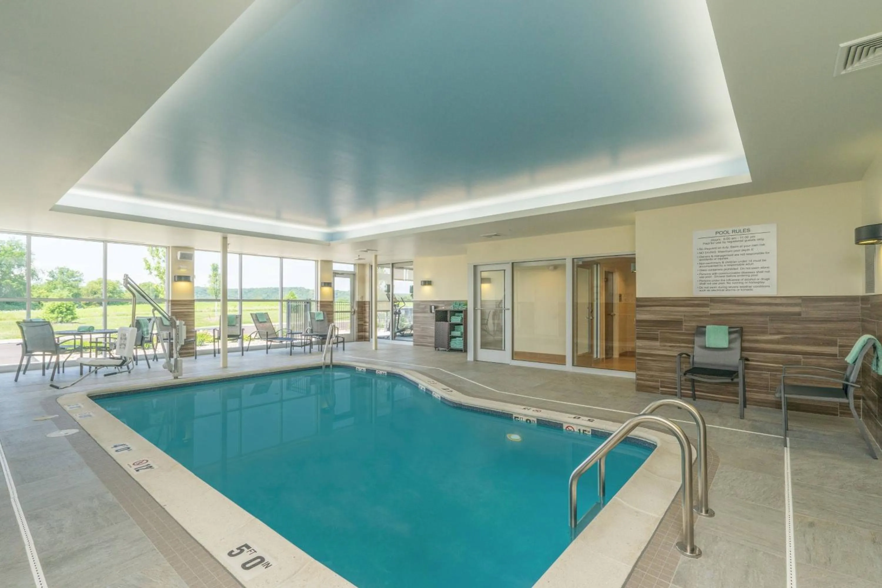 Swimming pool in Fairfield Inn & Suites by Marriott Bloomsburg