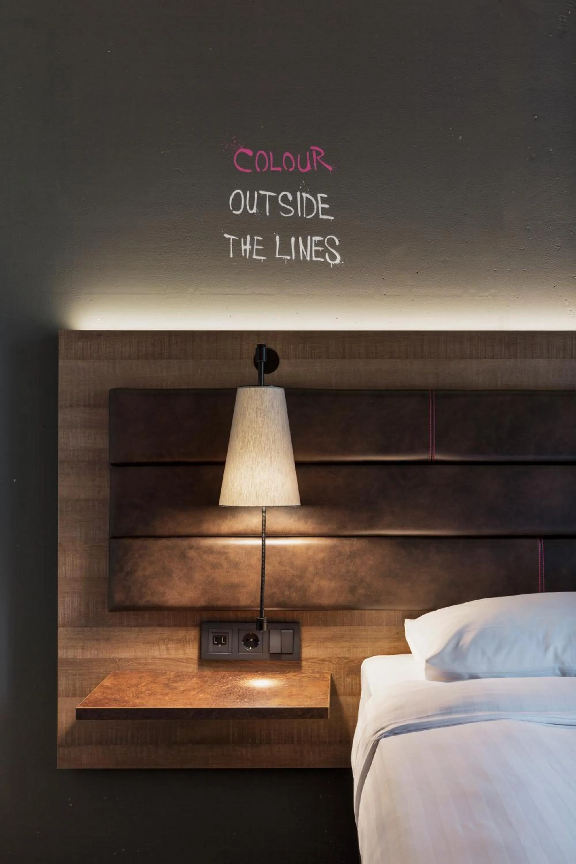 Photo of the whole room, Bed in MOXY Frankfurt East