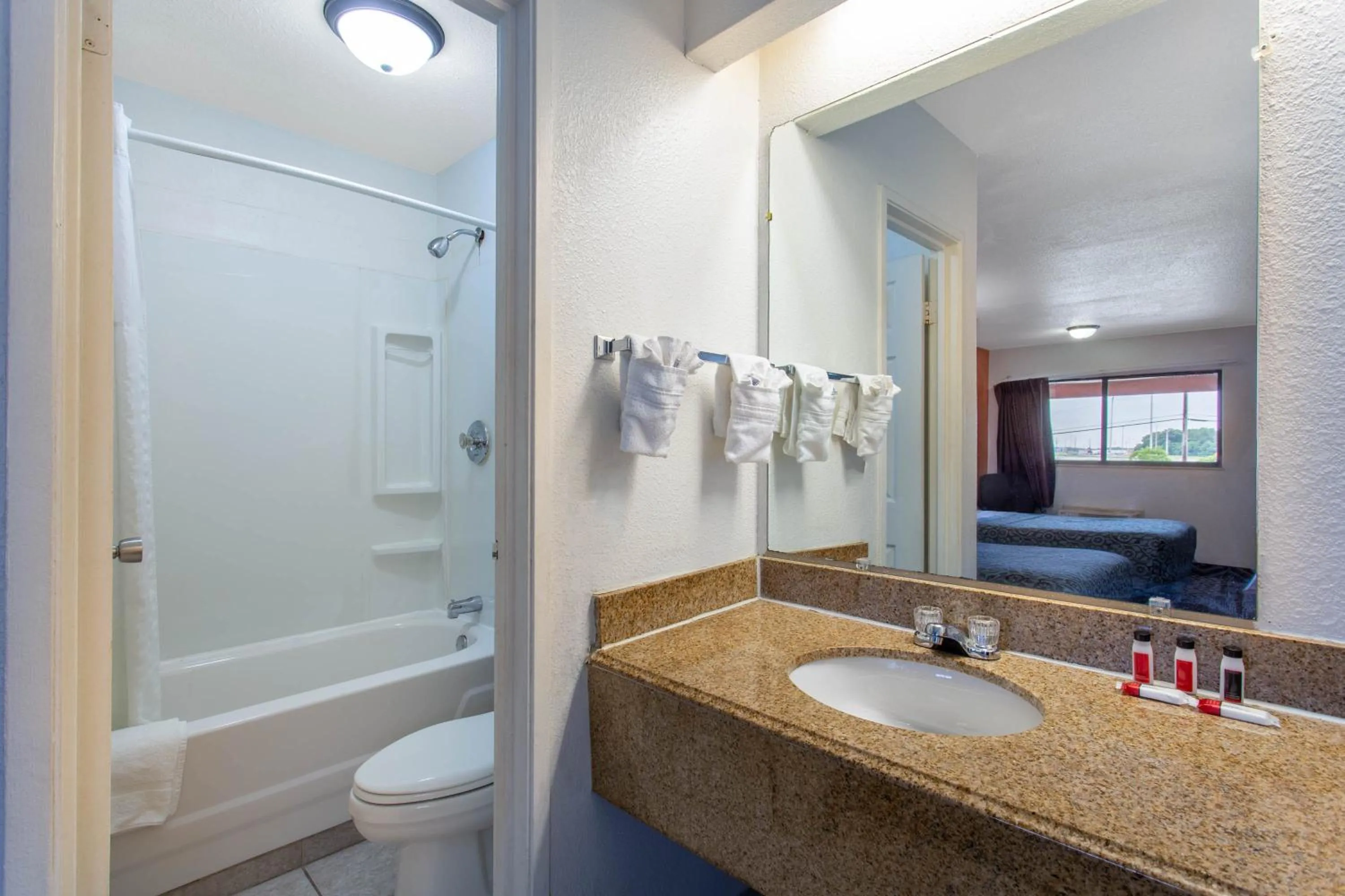 Travelodge by Wyndham South Holland