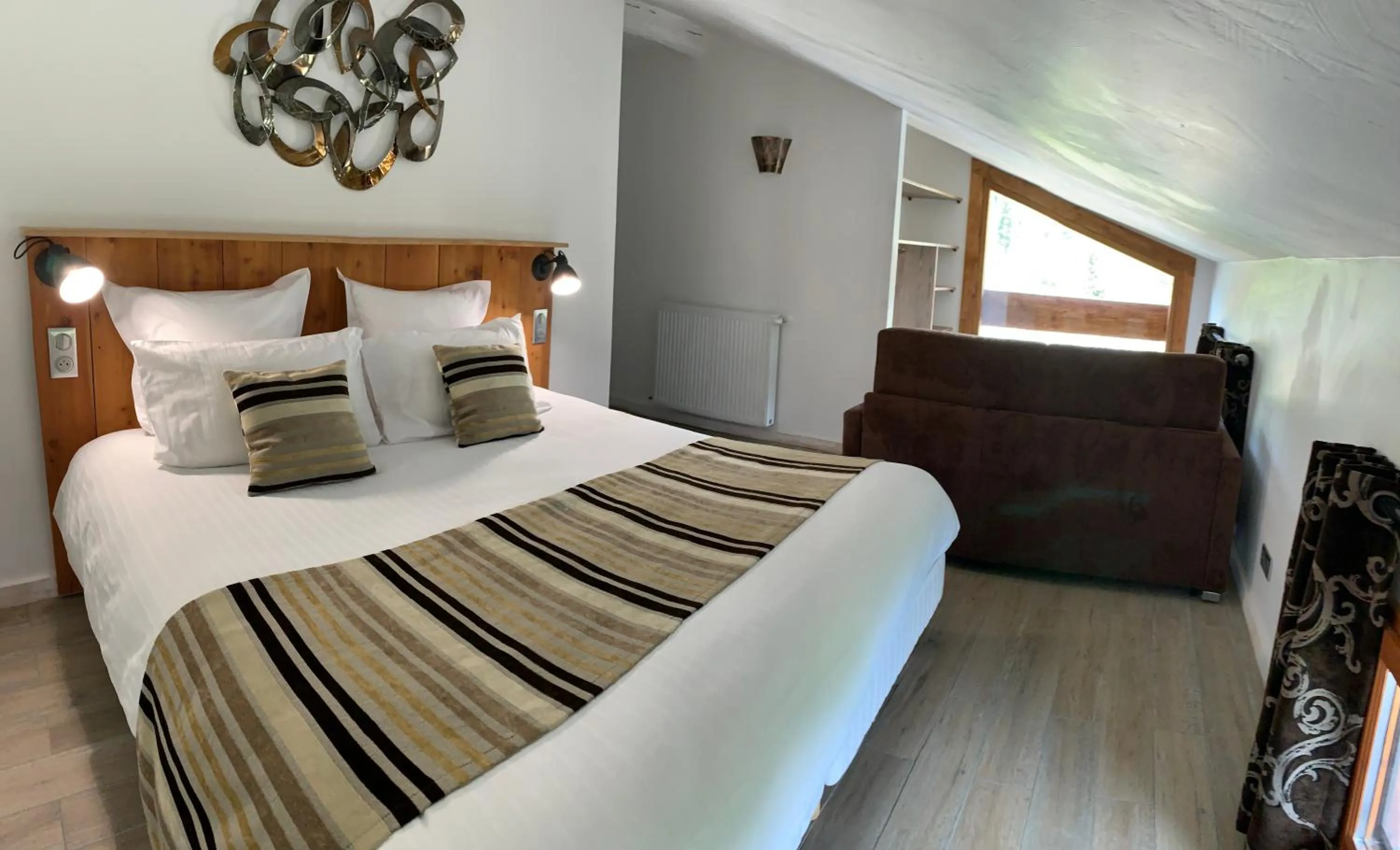 Bed in Auberge Quintessence