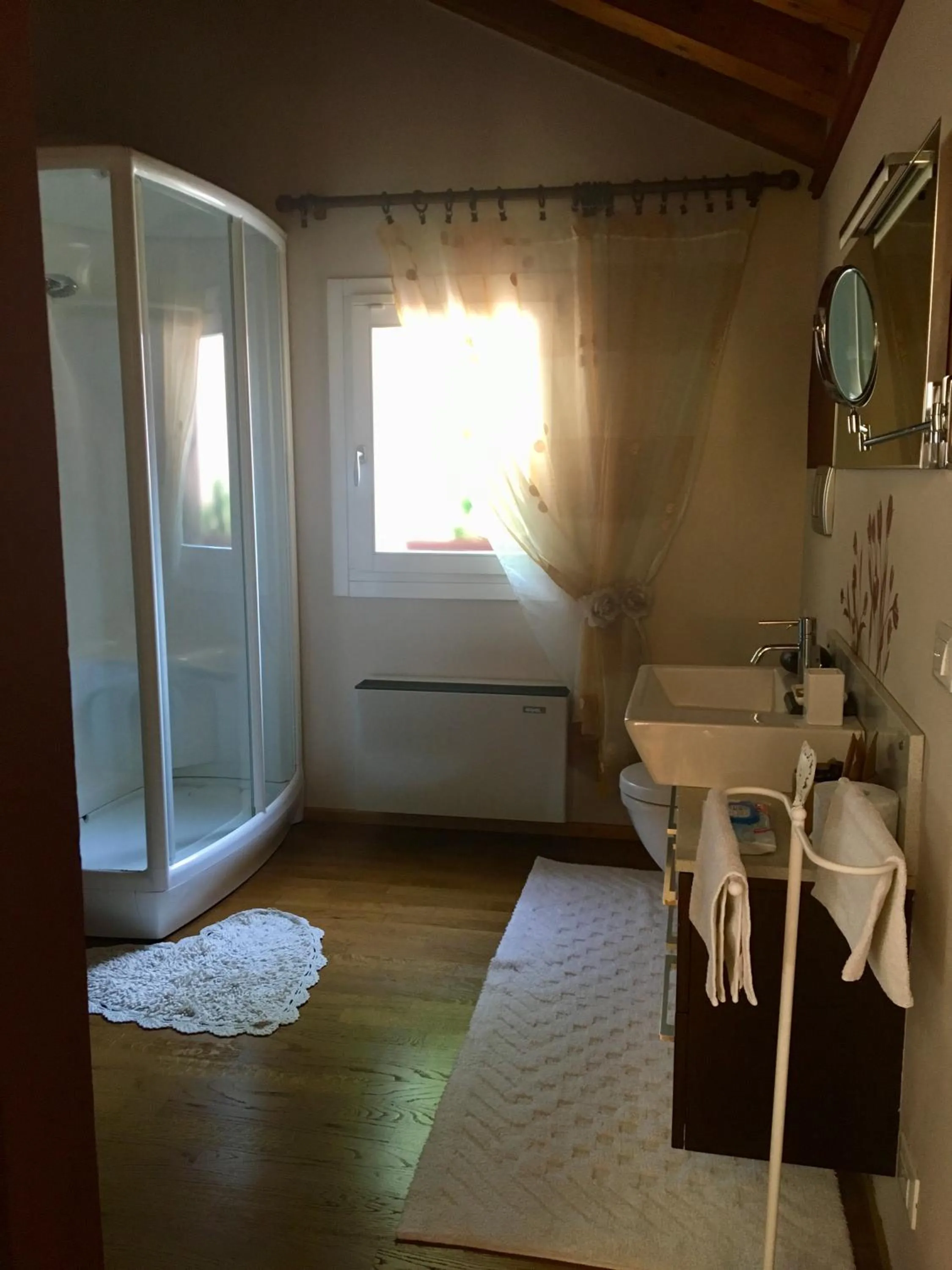 Bathroom, Bed in B&B CASA mia - camere in appartamento privato -