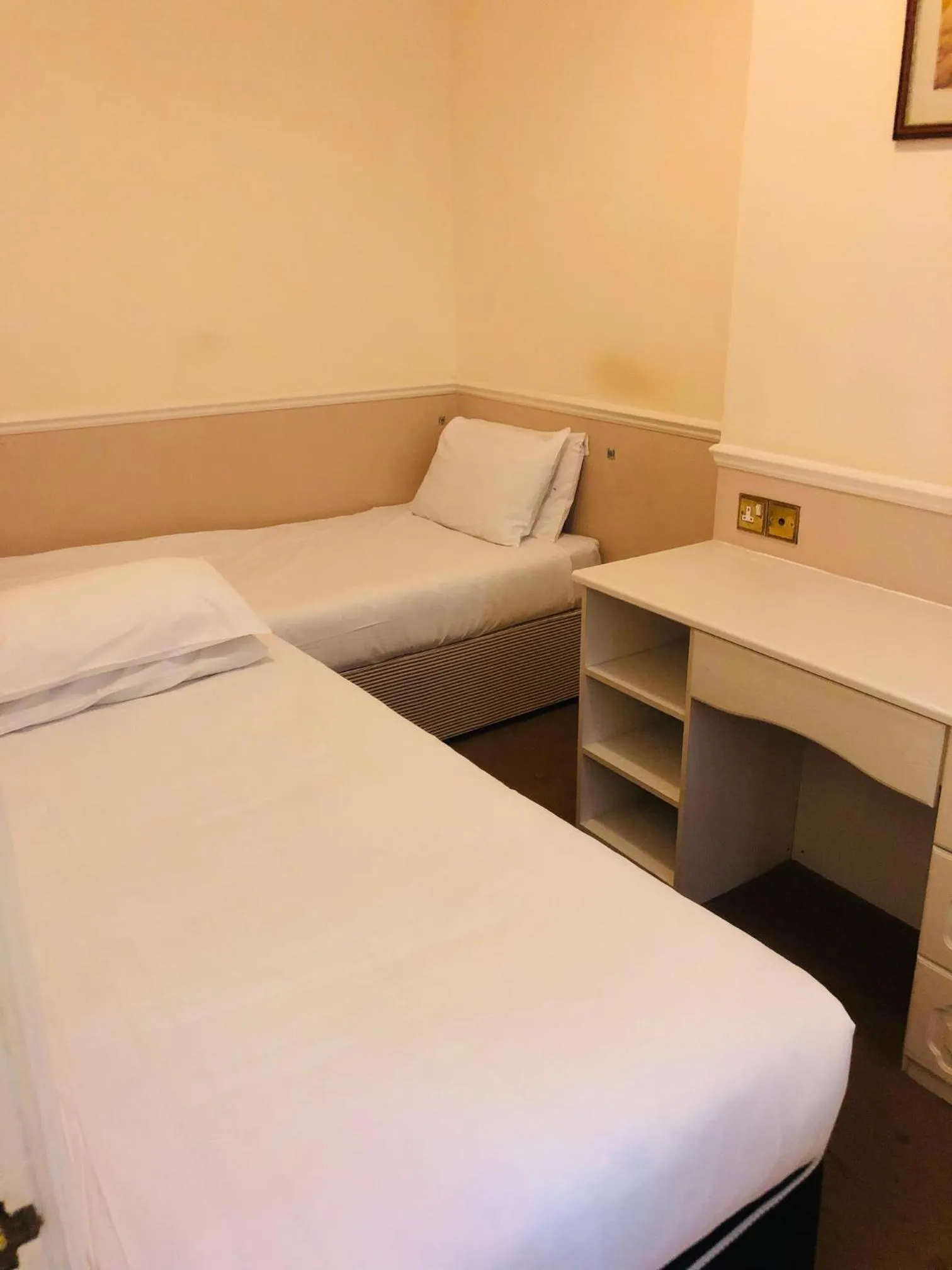 Bed in Albany, Brighton & Hove