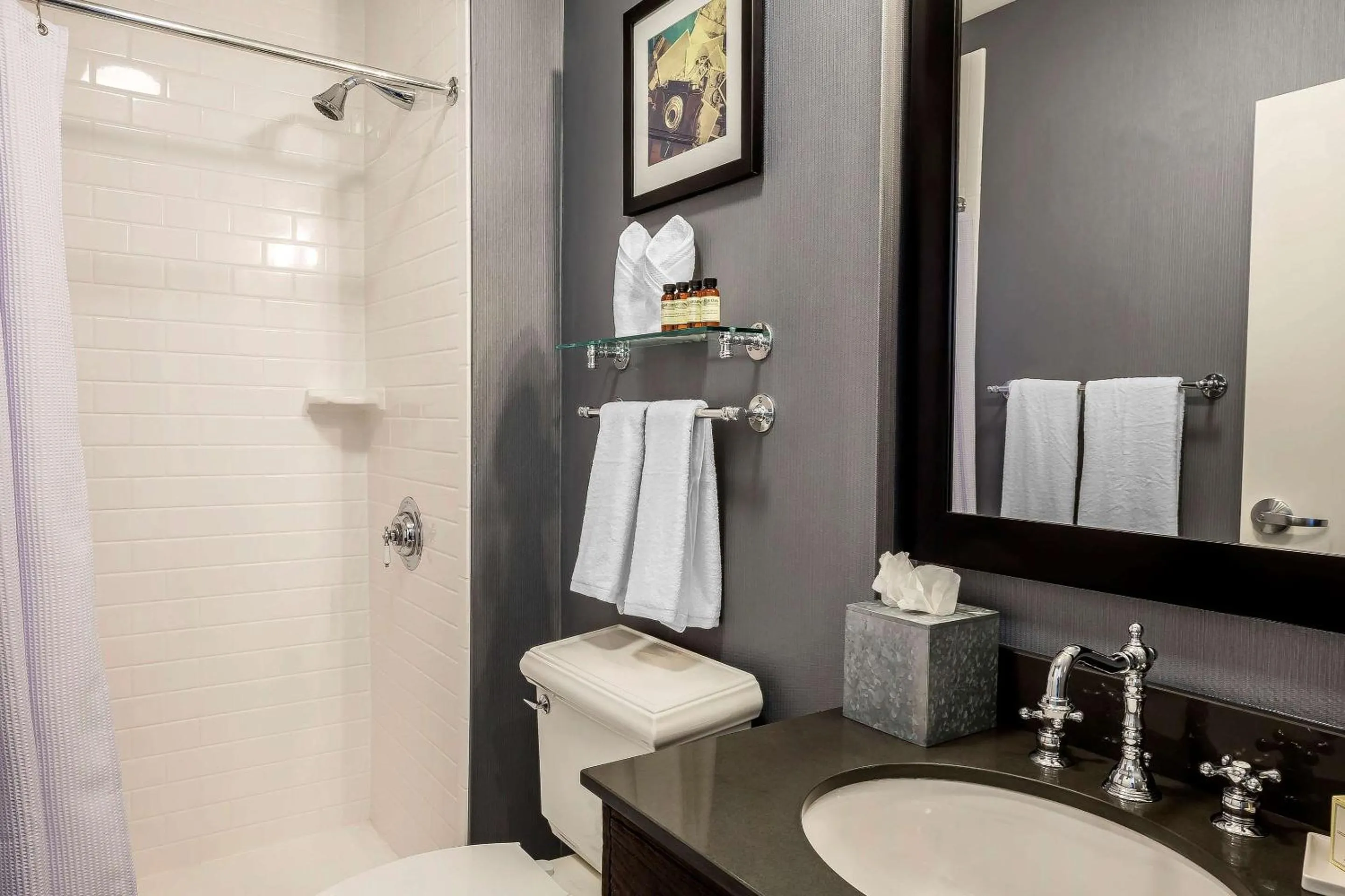 Bathroom in enVision Hotel Boston-Everett