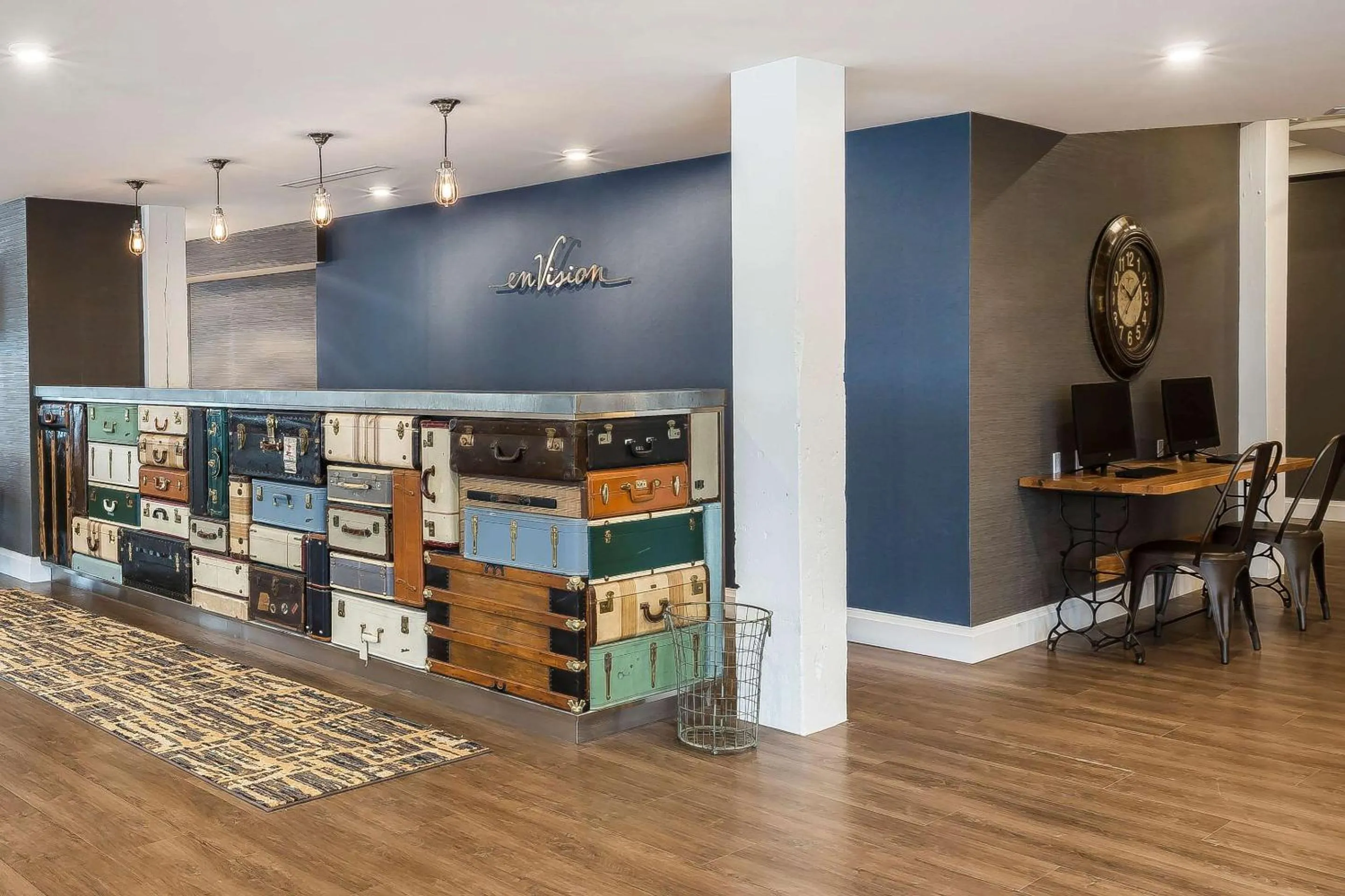 Lobby or reception in enVision Hotel Boston-Everett