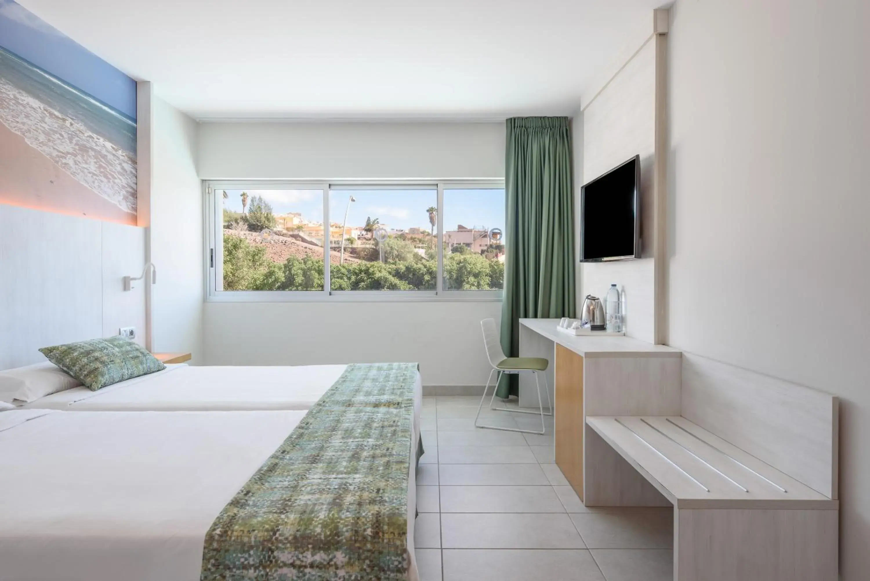 Standard Single Room in FERGUS Cactus Garden Standard Single Room in FERGUS Cactus Garden